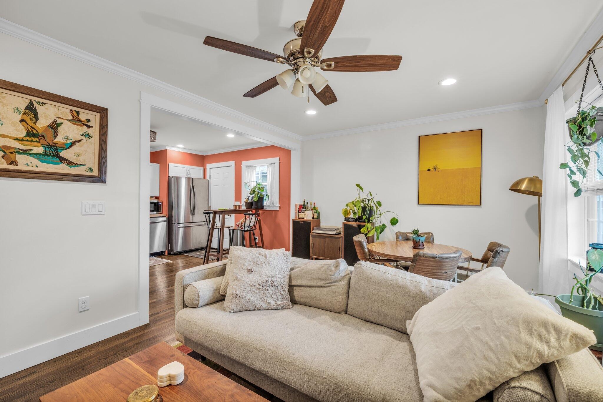 123 S Seminole Drive