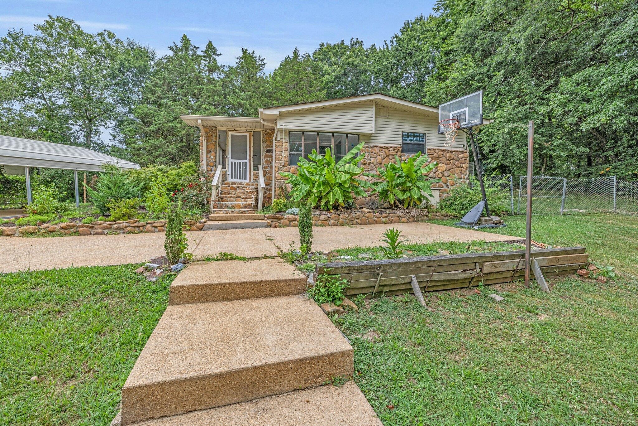 13776 Dell Drive