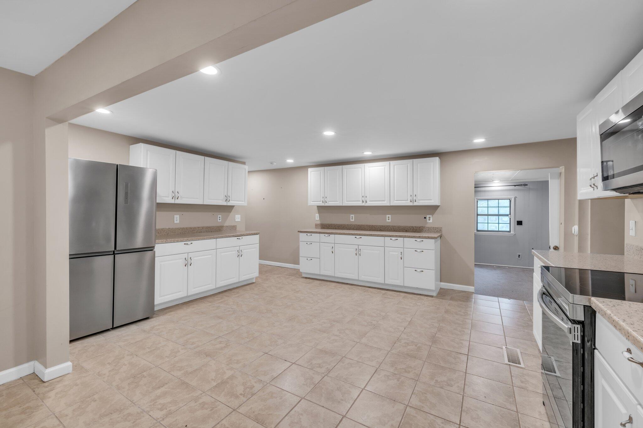 13776 Dell Drive