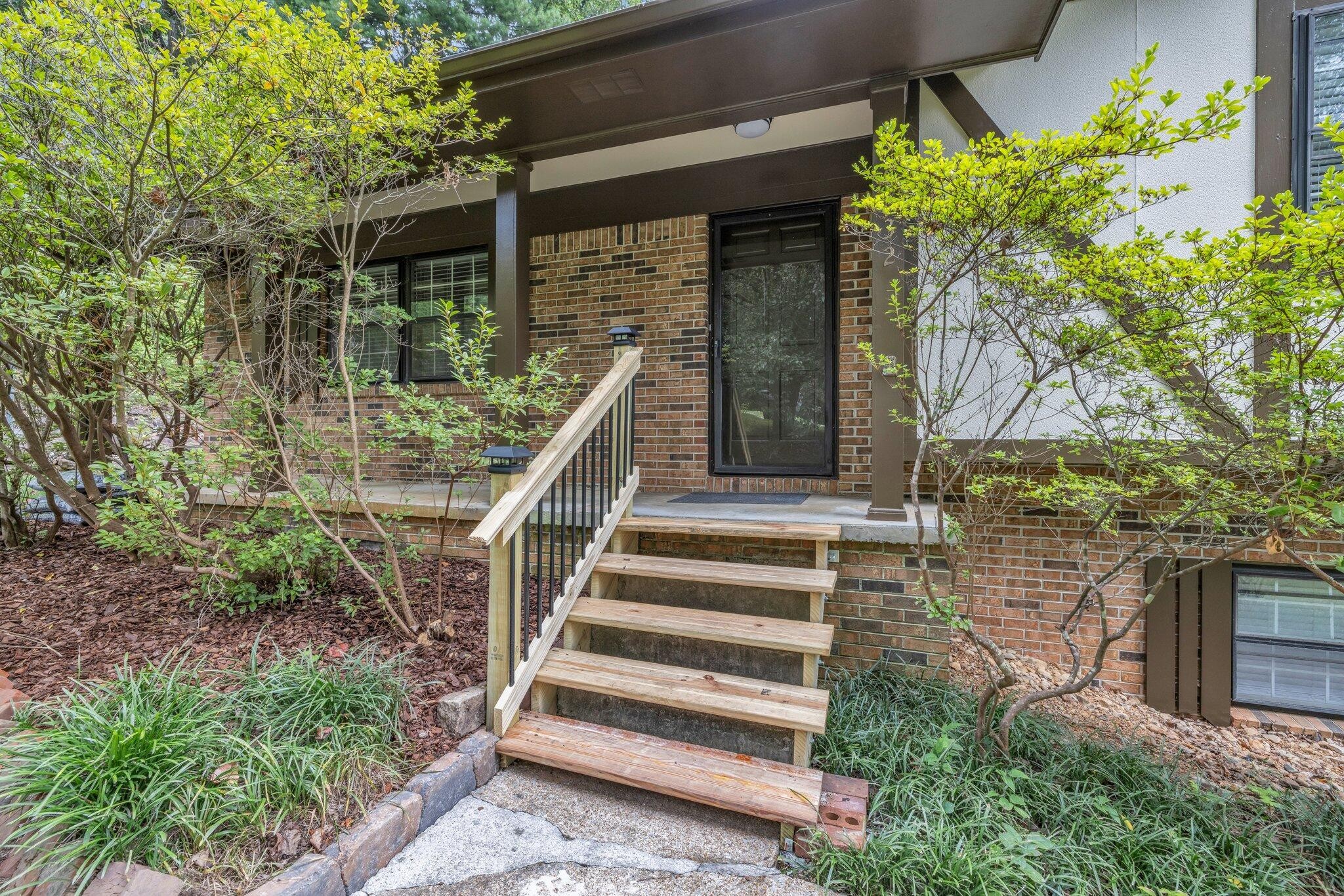 6832 Deerwood Drive