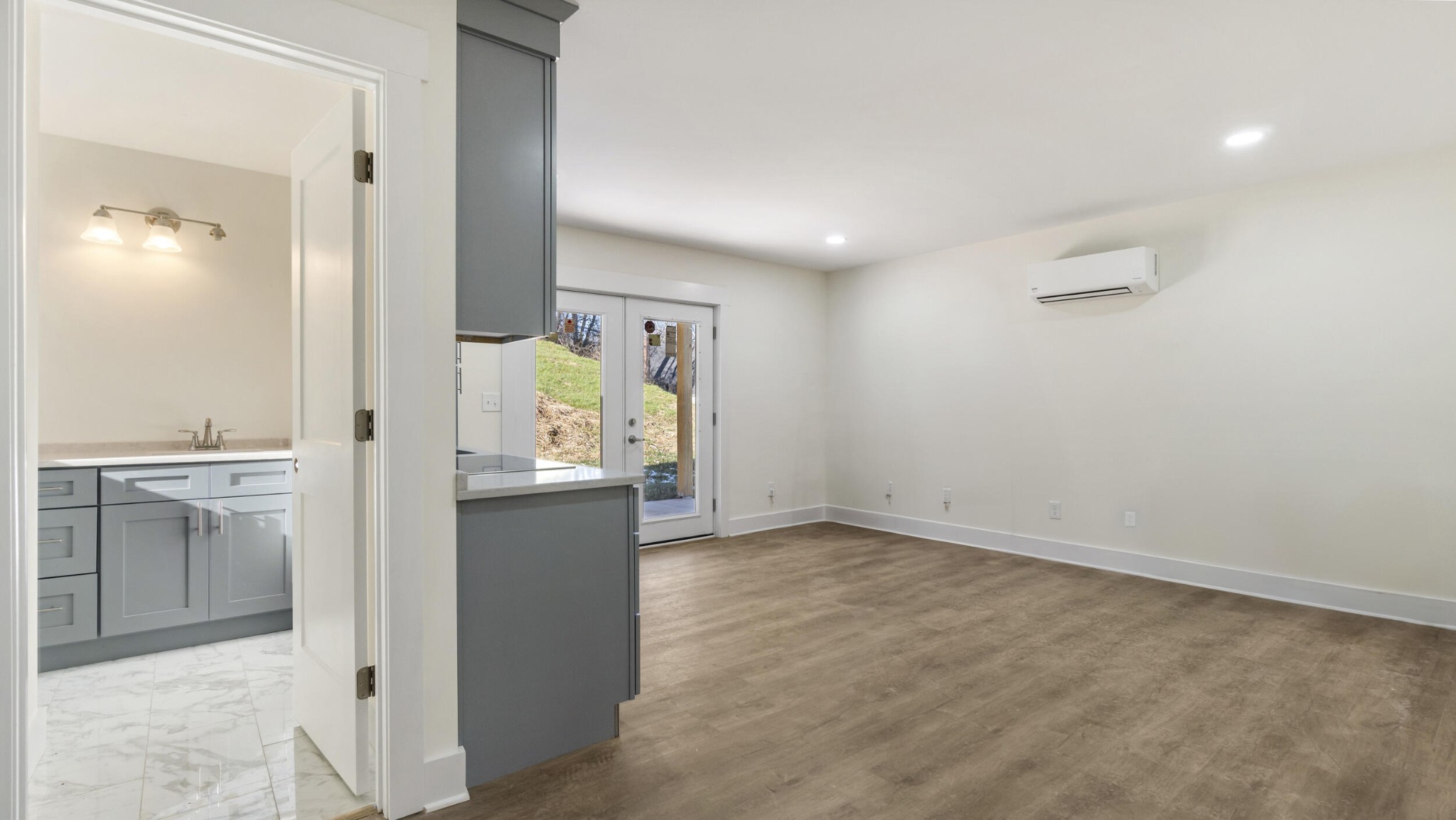 4509 Oakland Avenue Unit: Lot 1