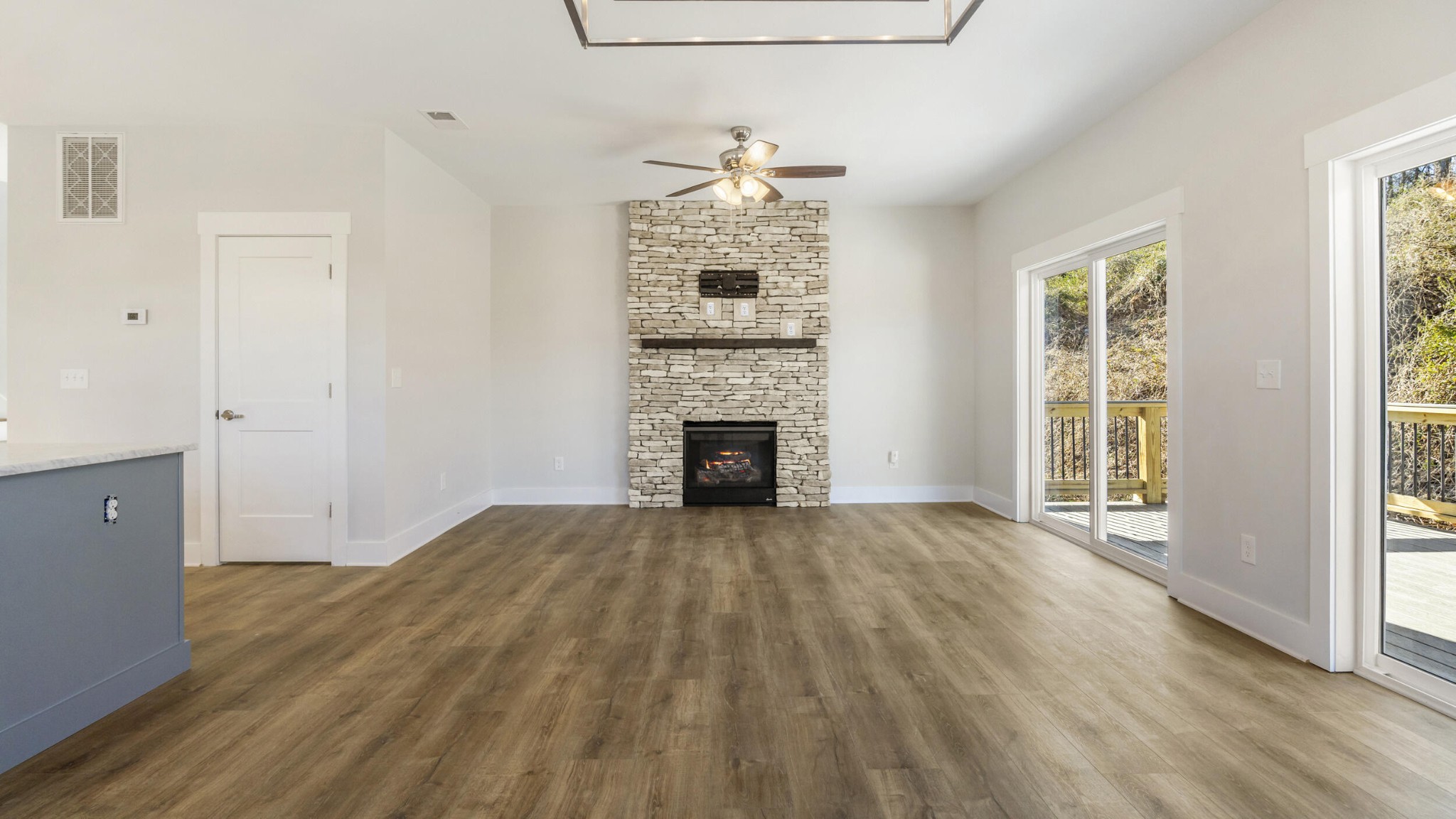 4509 Oakland Avenue Unit: Lot 1