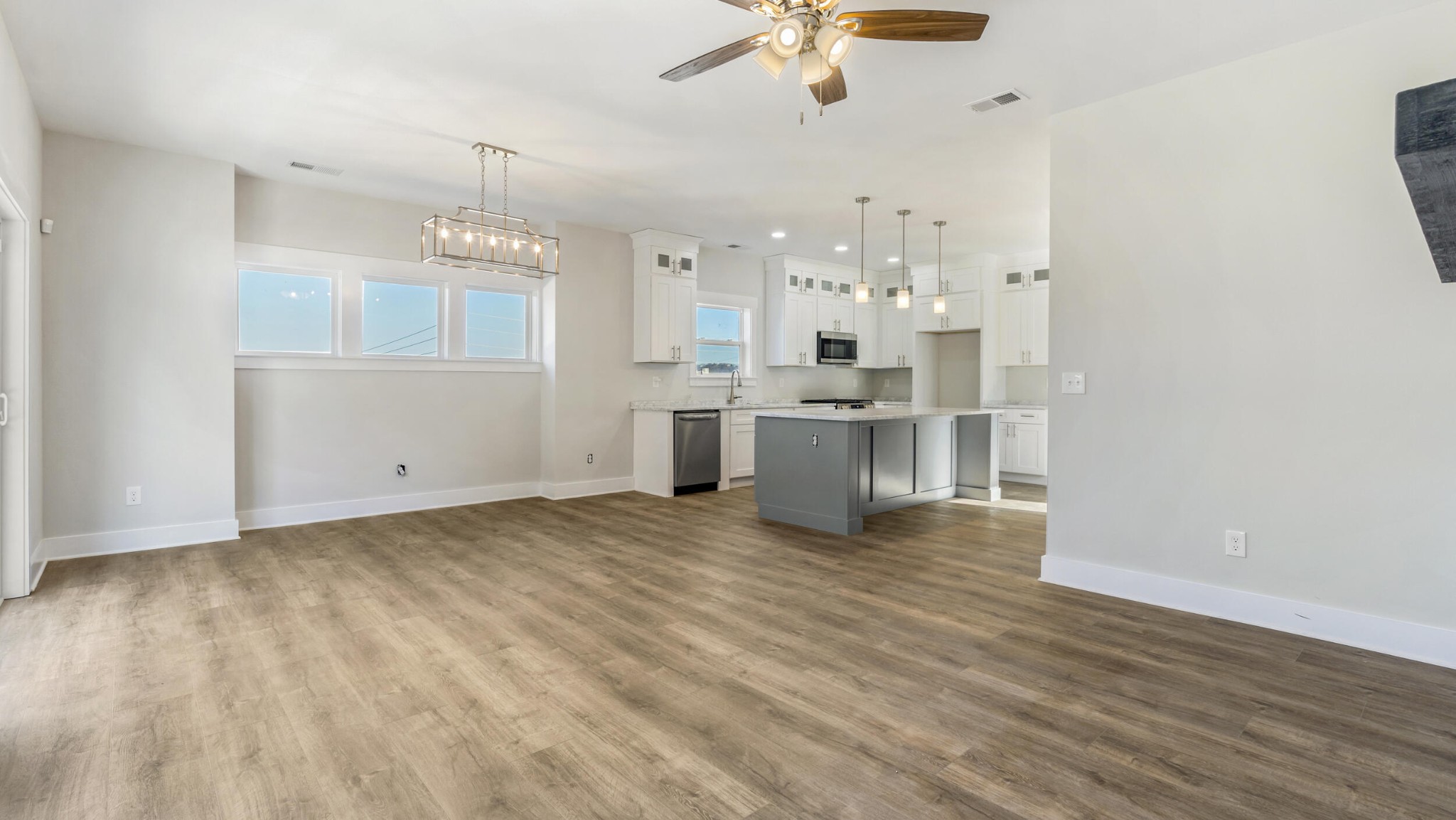 4509 Oakland Avenue Unit: Lot 1