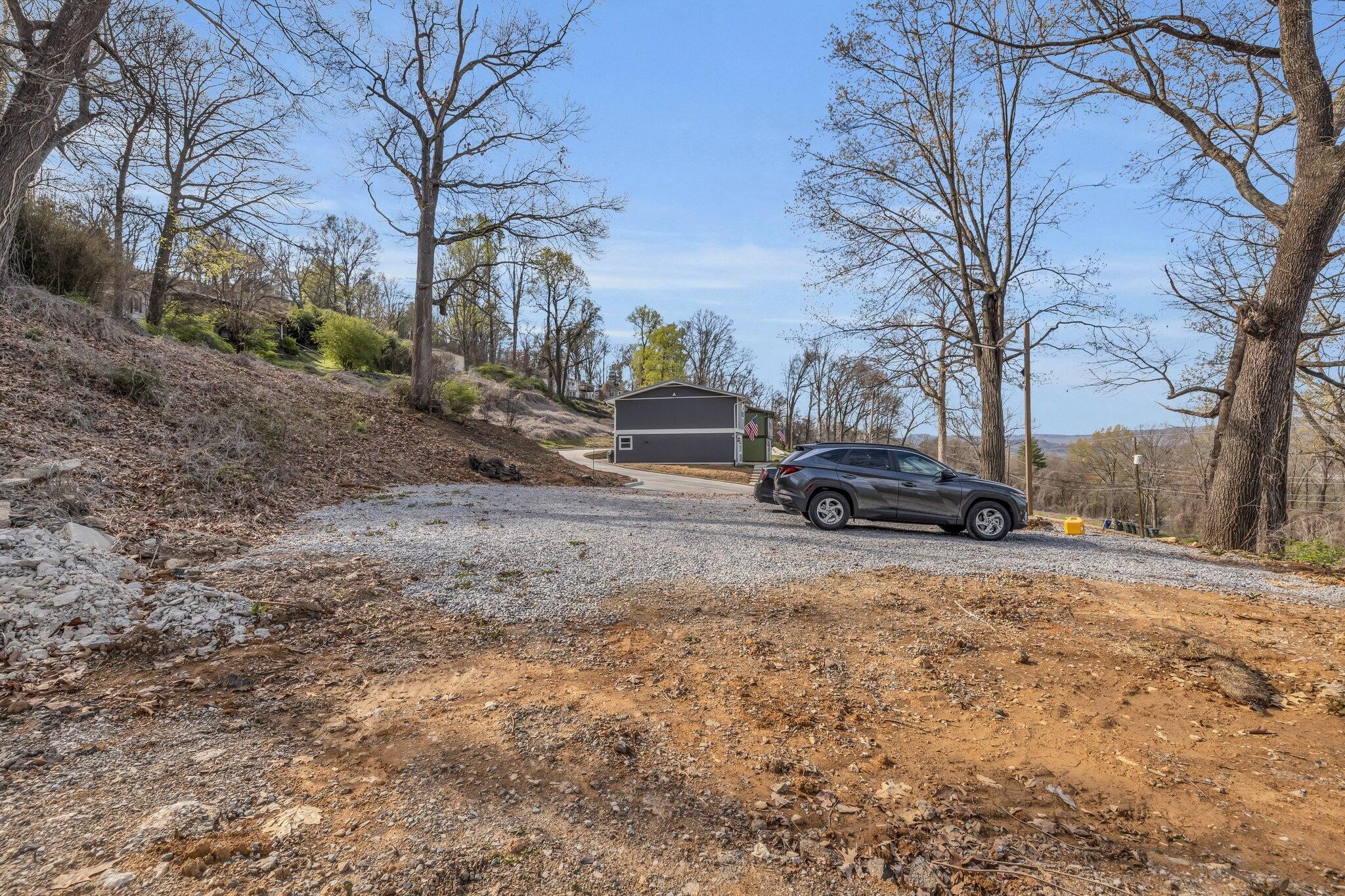 3332 Roadrunner Trail