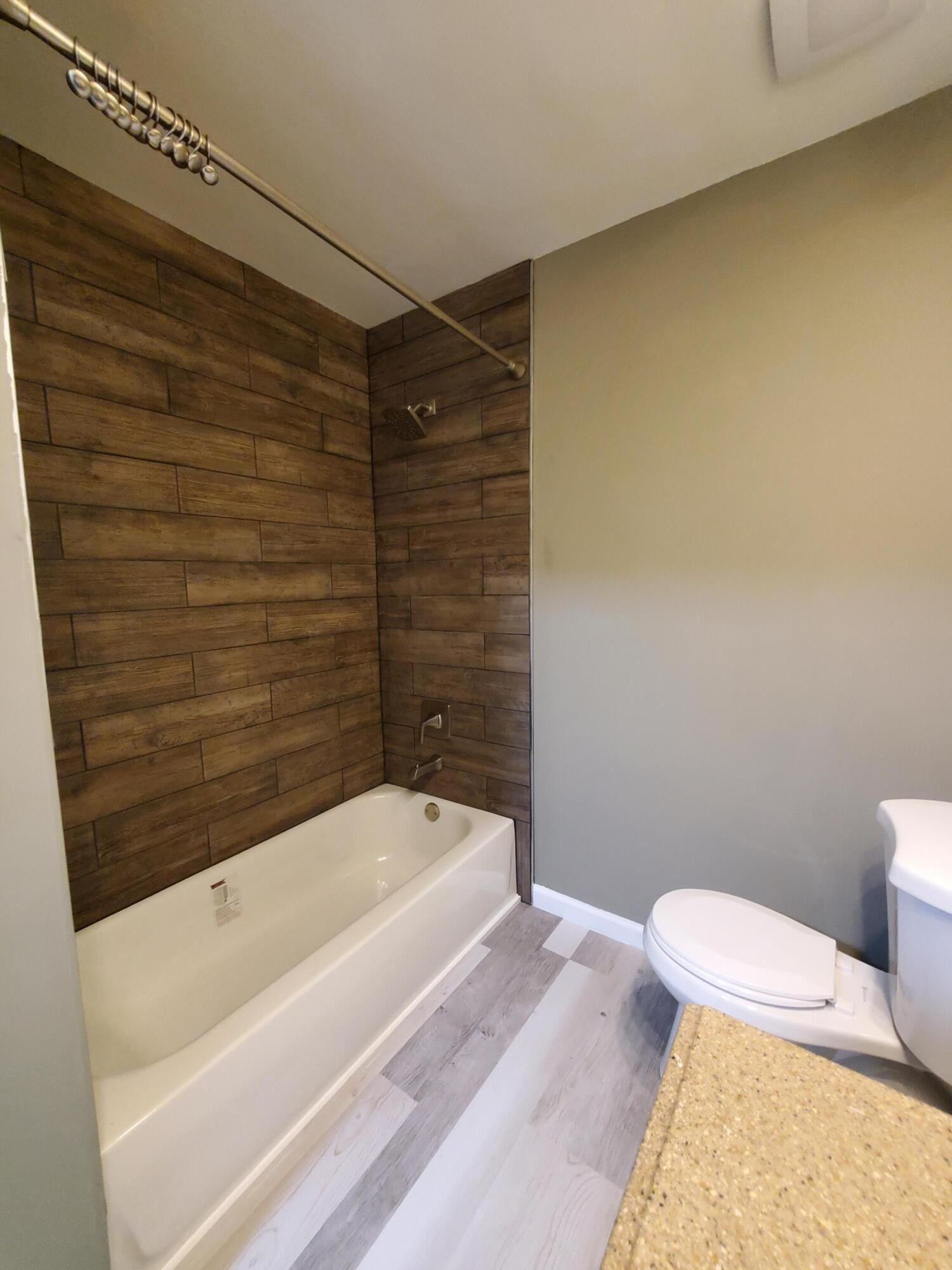 3332 Roadrunner Trail