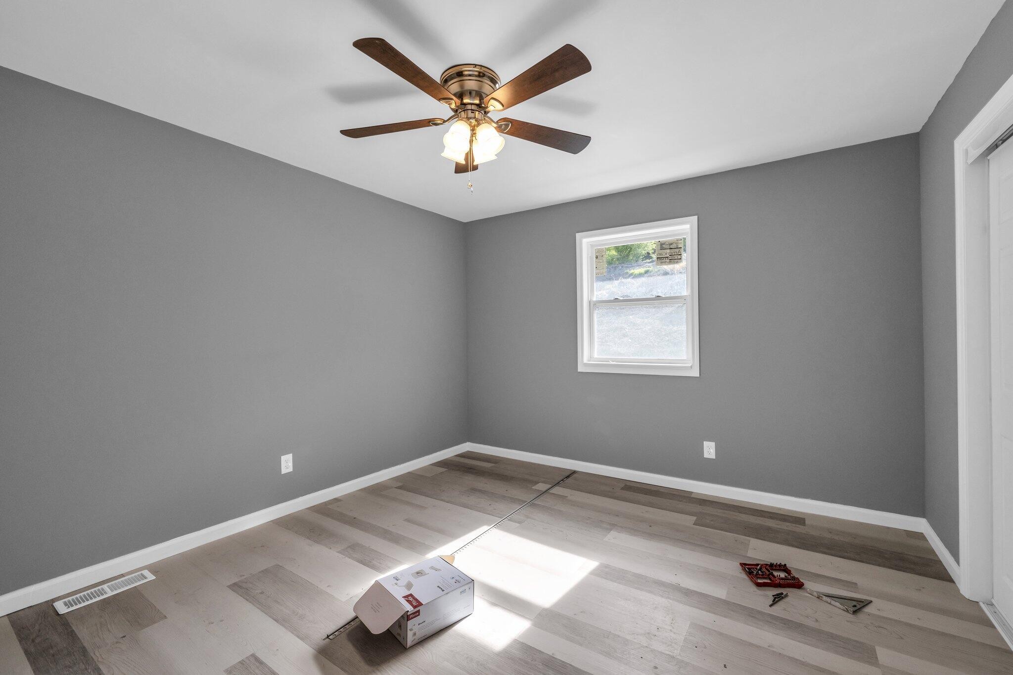 3332 Roadrunner Trail