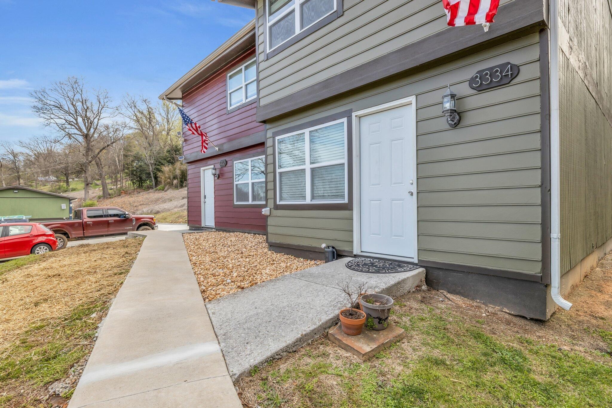 3332 Roadrunner Trail