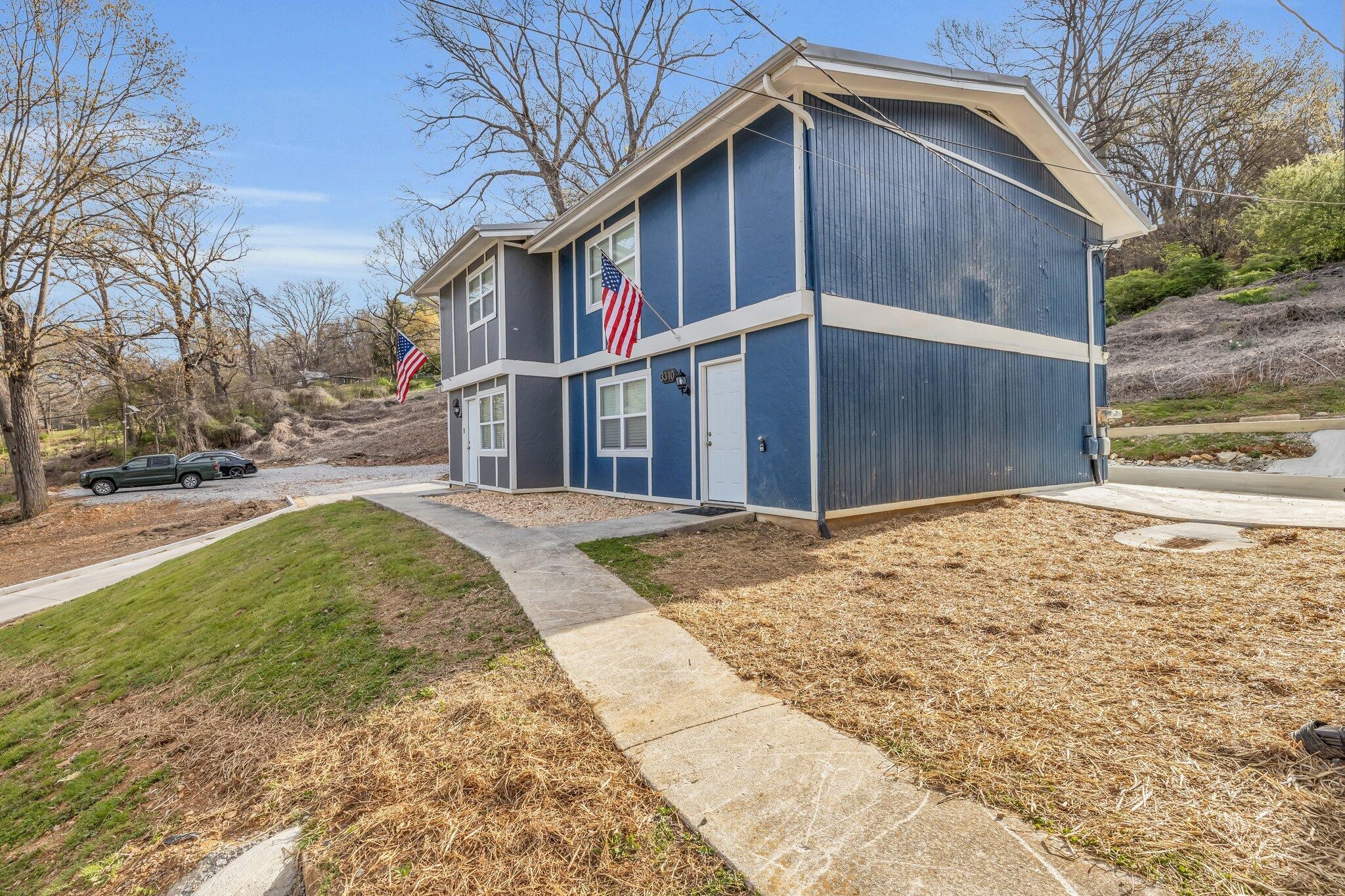 3332 Roadrunner Trail