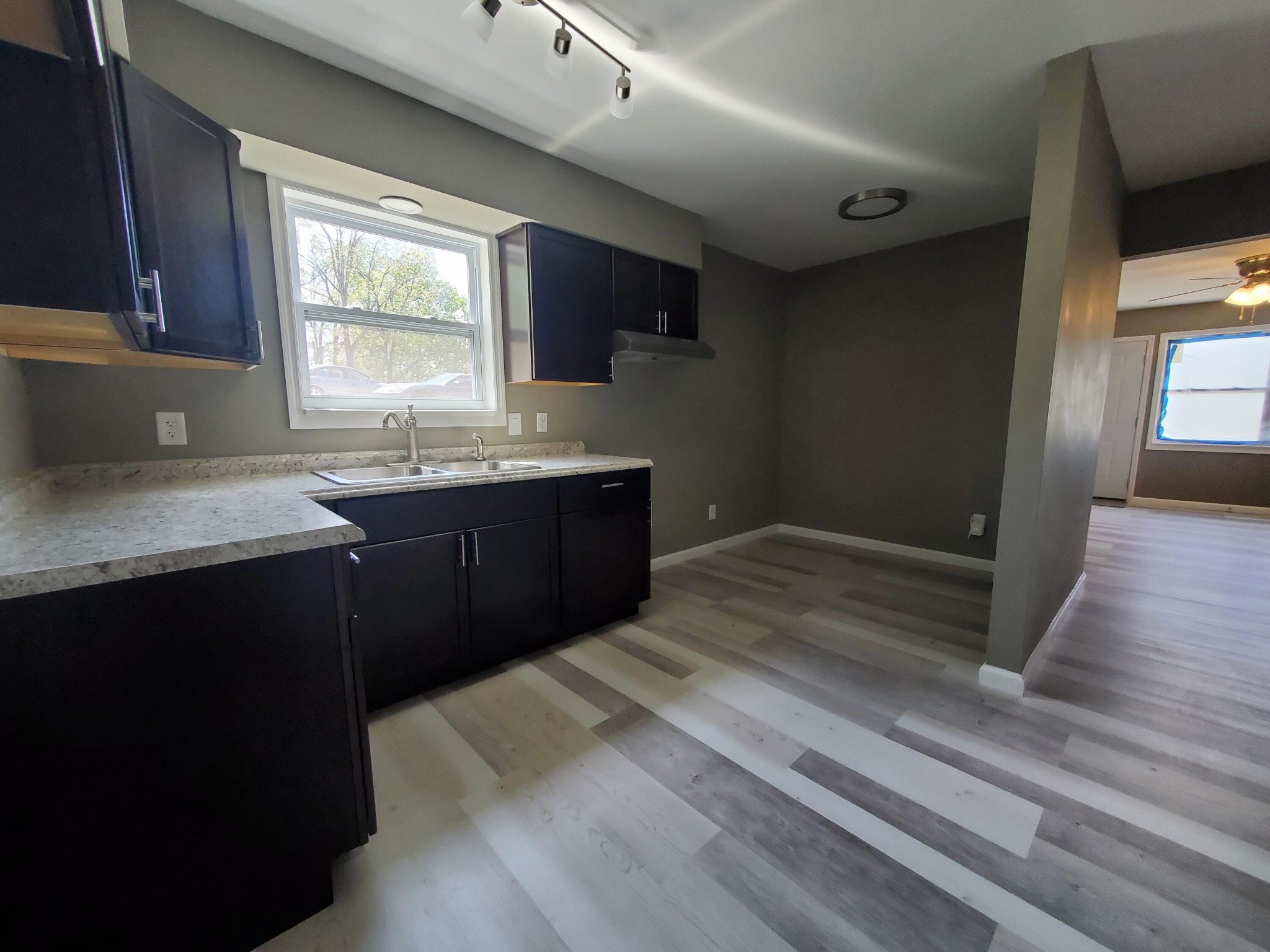 3332 Roadrunner Trail