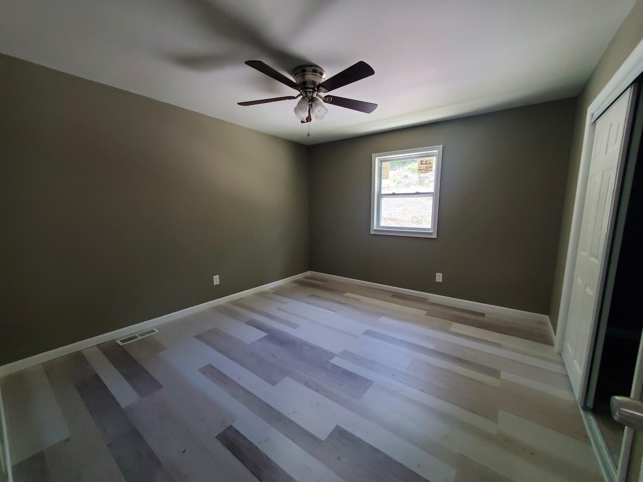 3332 Roadrunner Trail