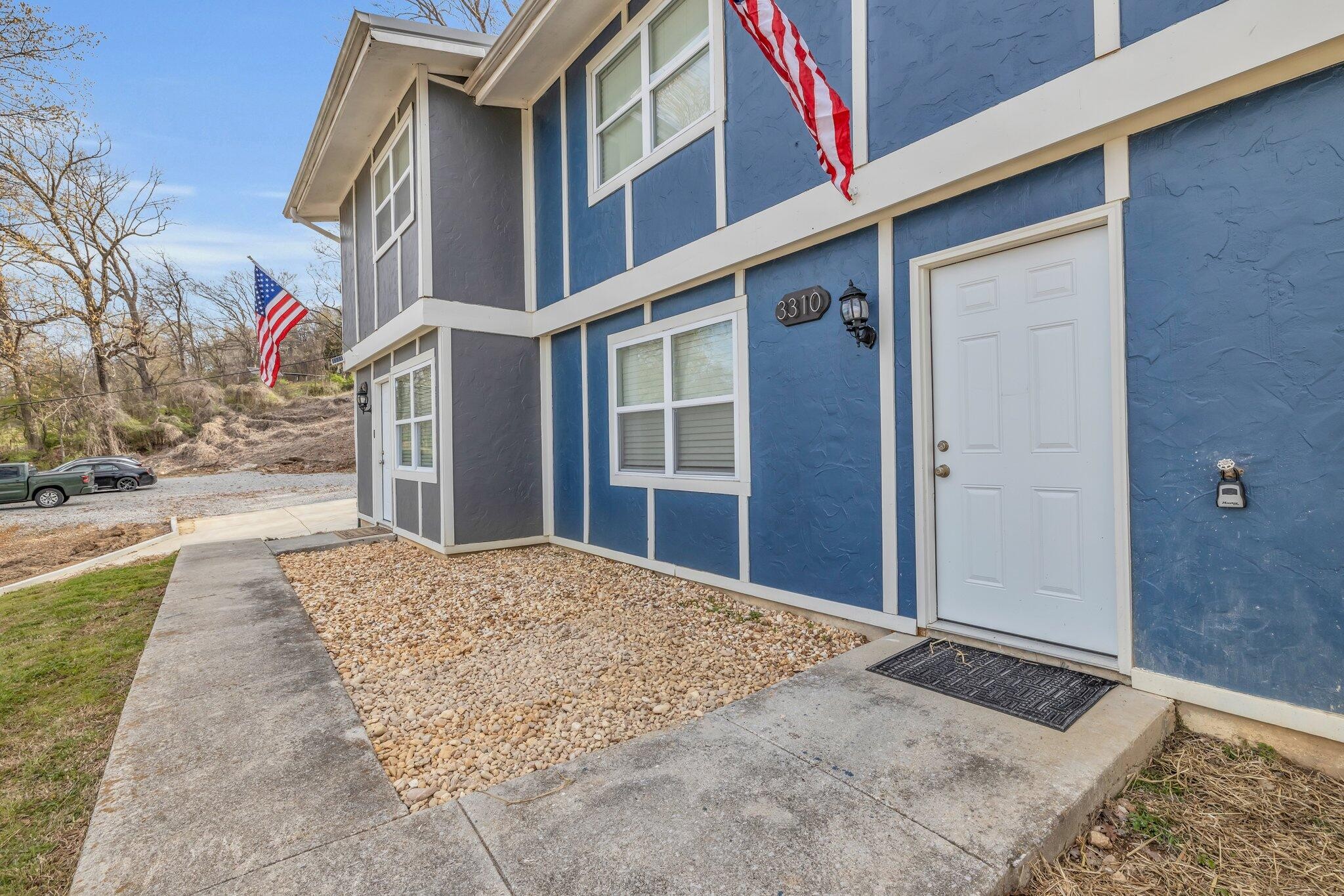3332 Roadrunner Trail
