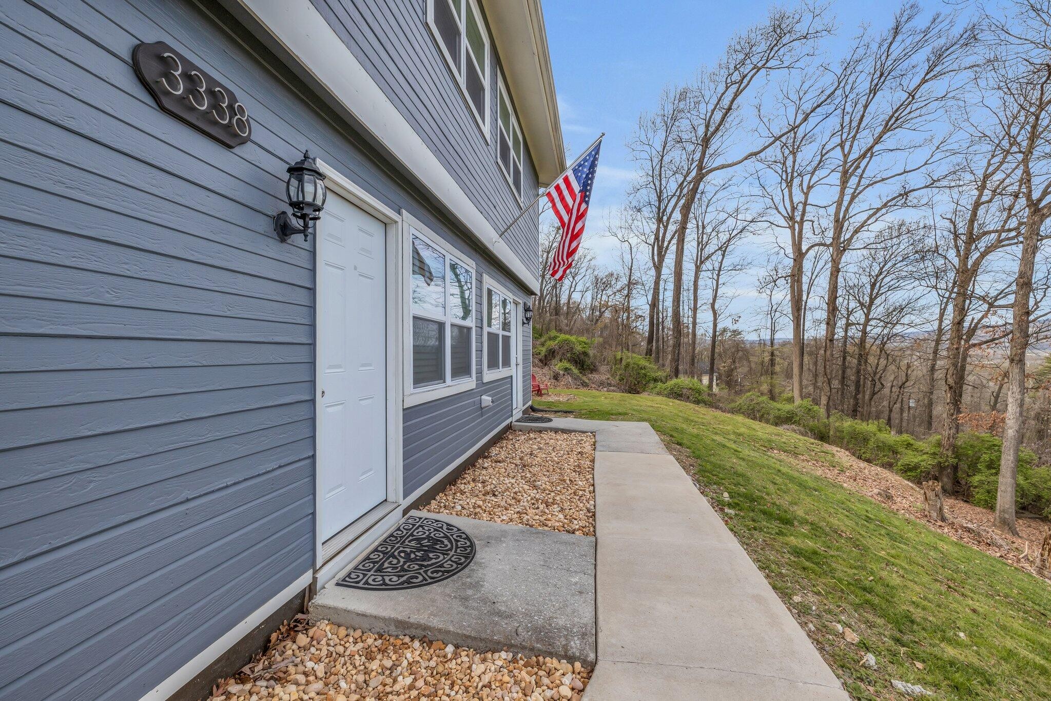 3332 Roadrunner Trail