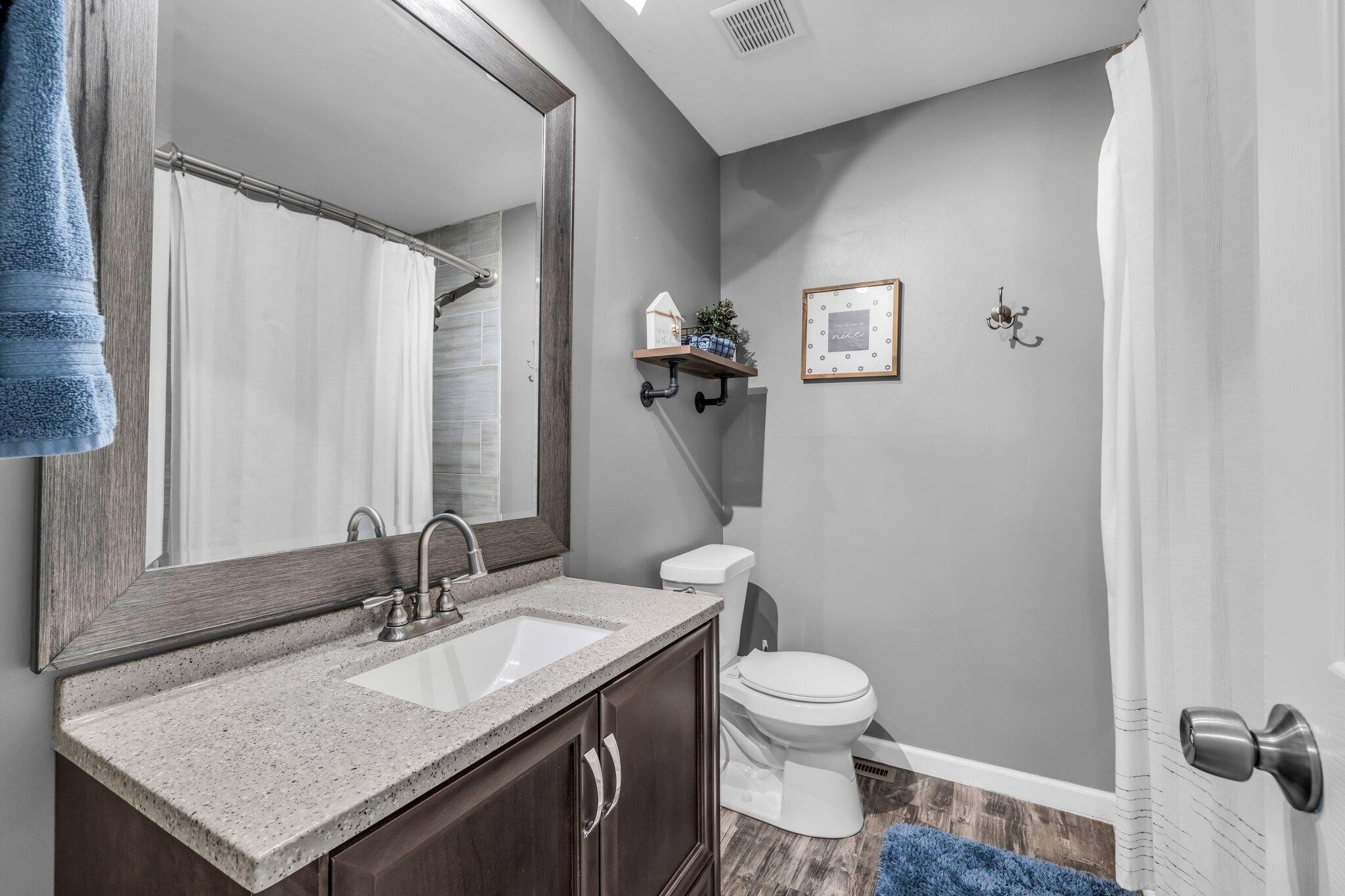 3332 Roadrunner Trail