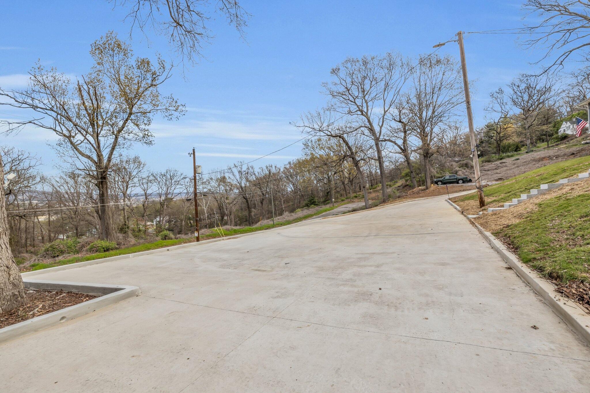 3332 Roadrunner Trail