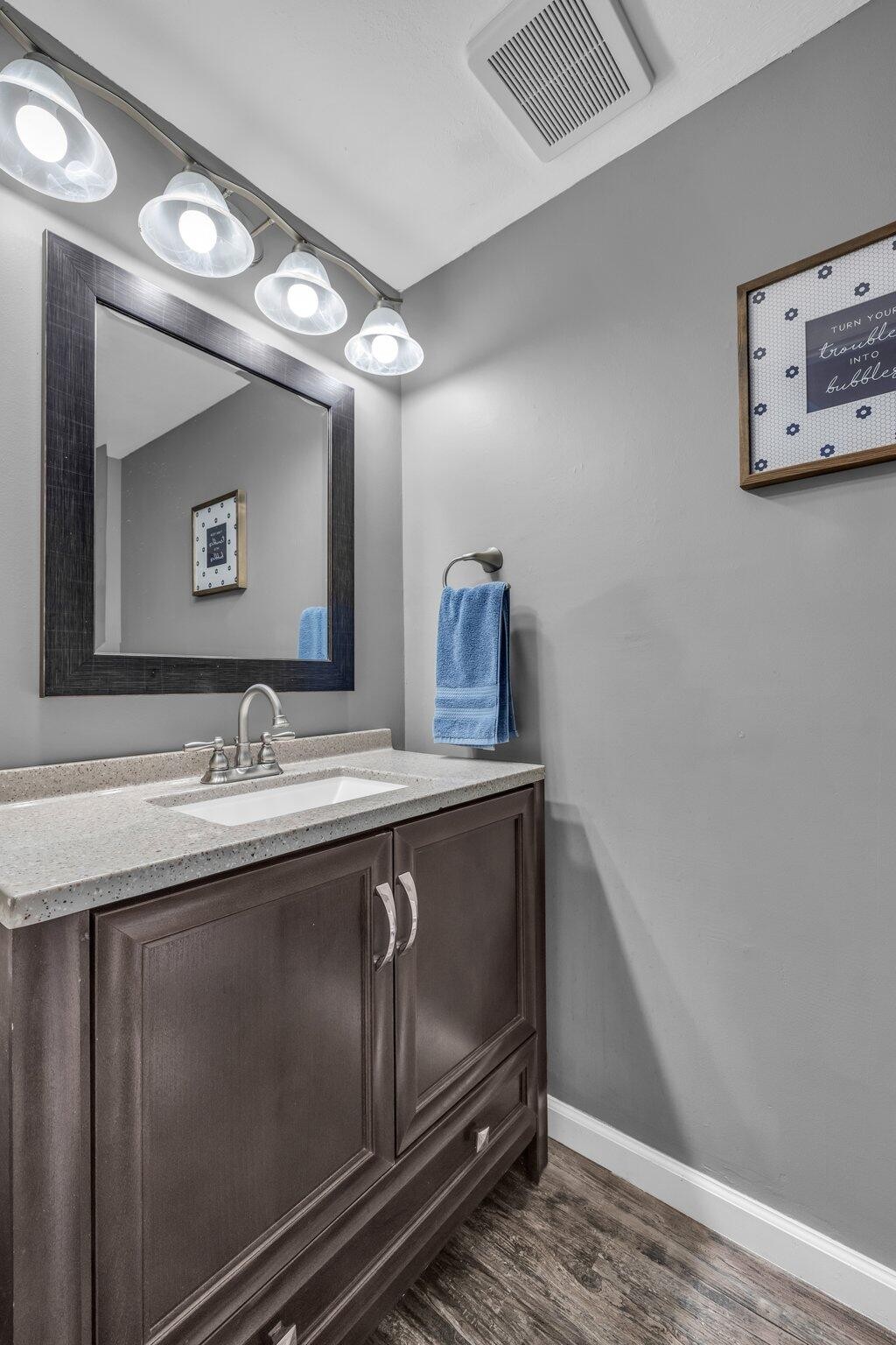 3332 Roadrunner Trail