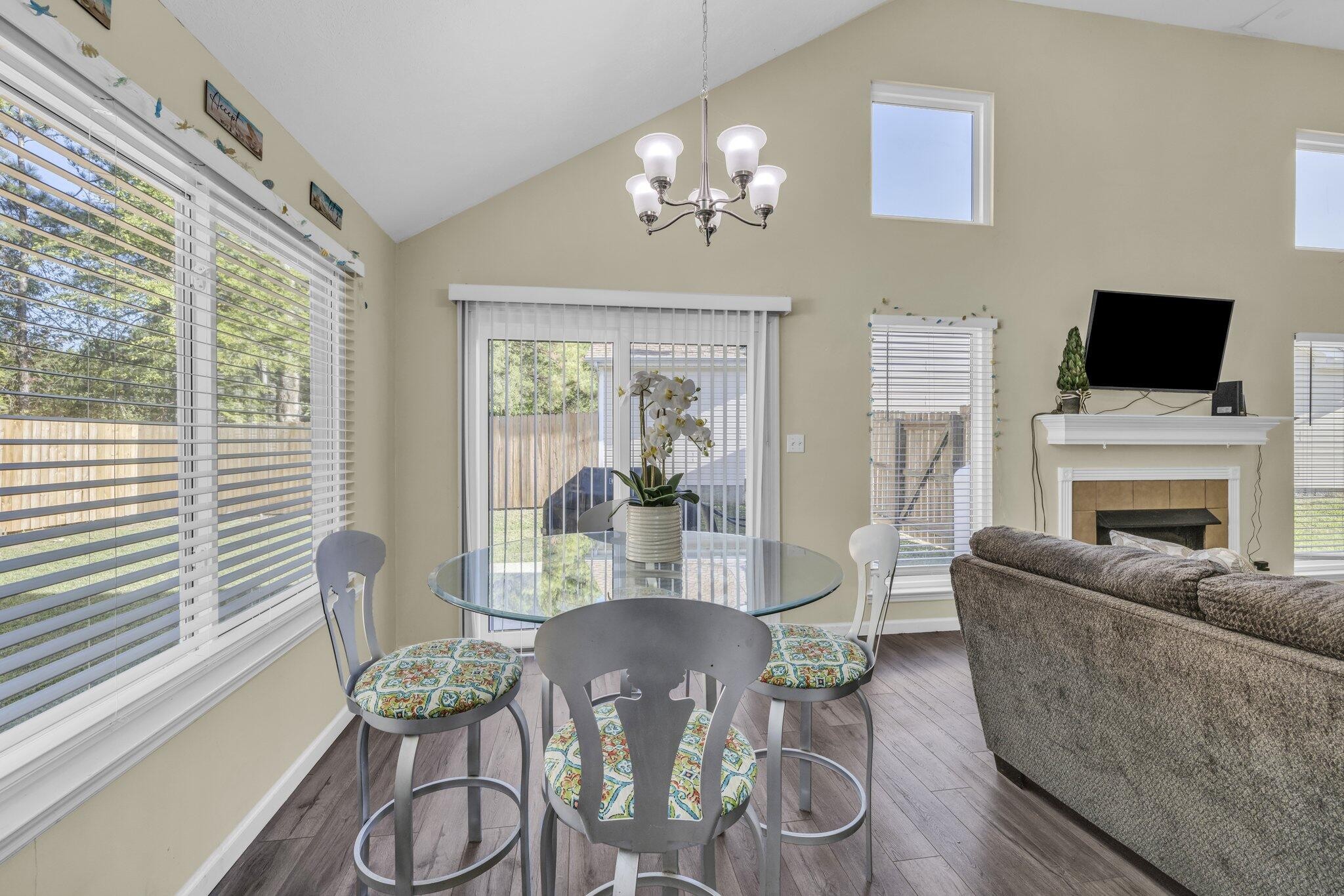 2719 Applebrook Lane