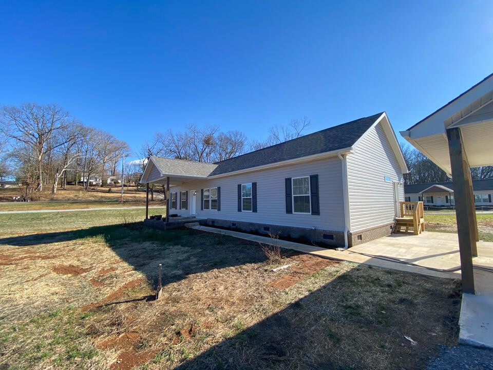 135 Waters Edge Road
