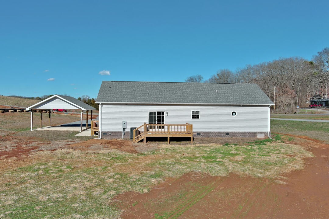 135 Waters Edge Road