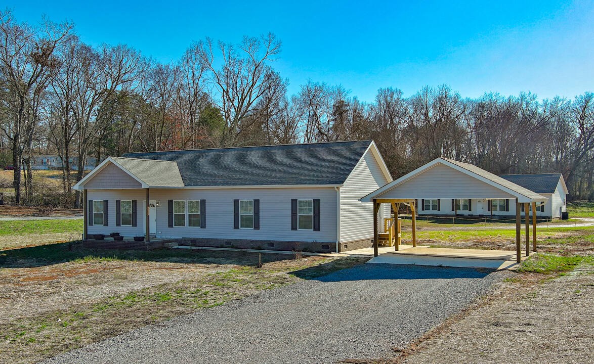 135 Waters Edge Road