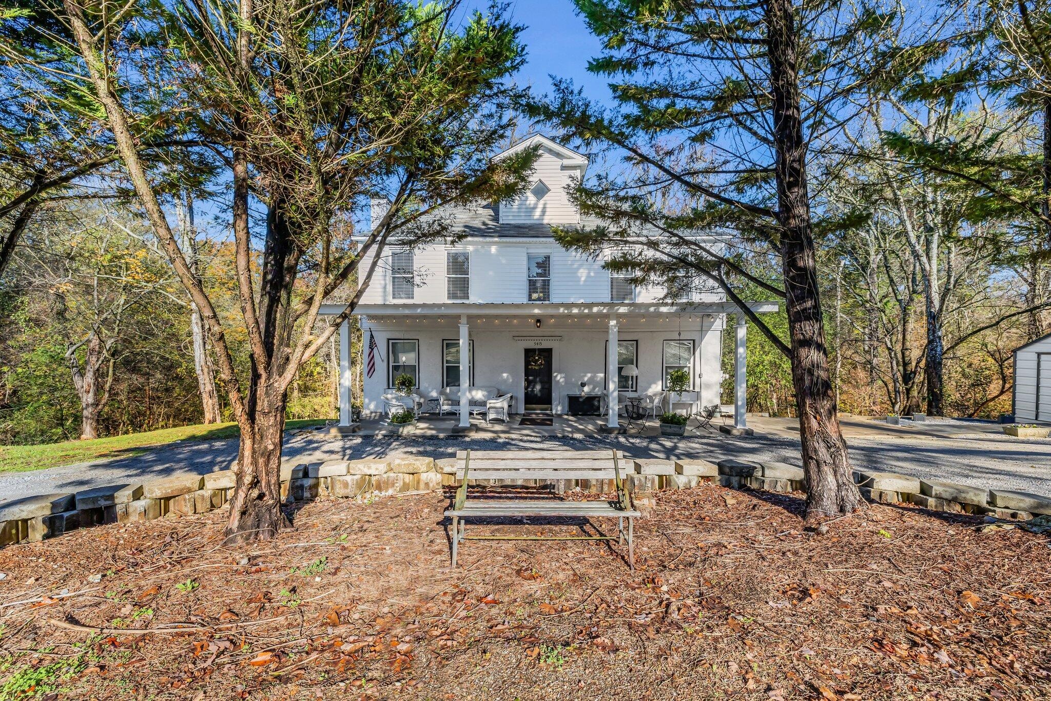 5415 Old Pike