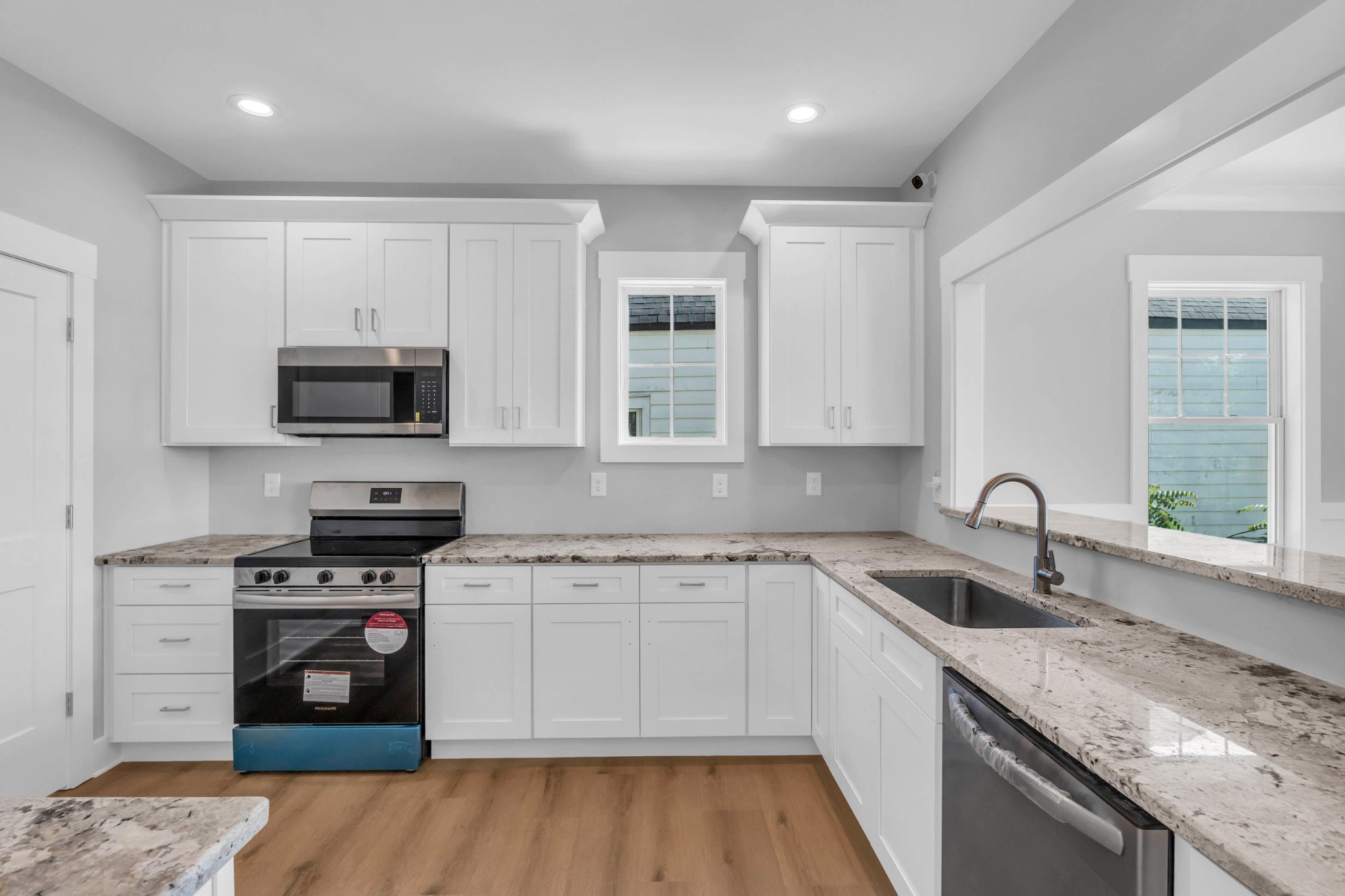 4217 Oakland Avenue Unit: Lot 194