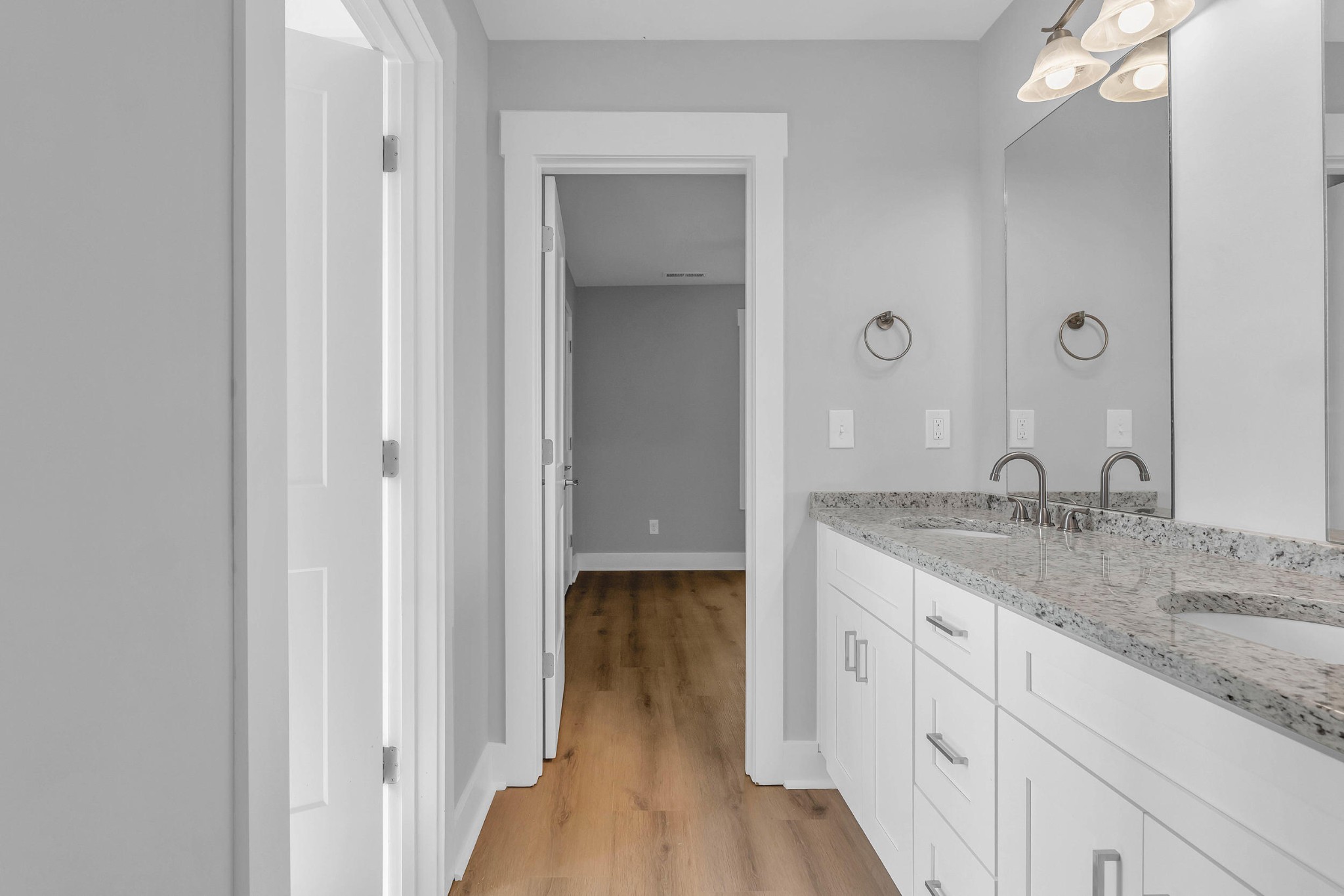 4217 Oakland Avenue Unit: Lot 194