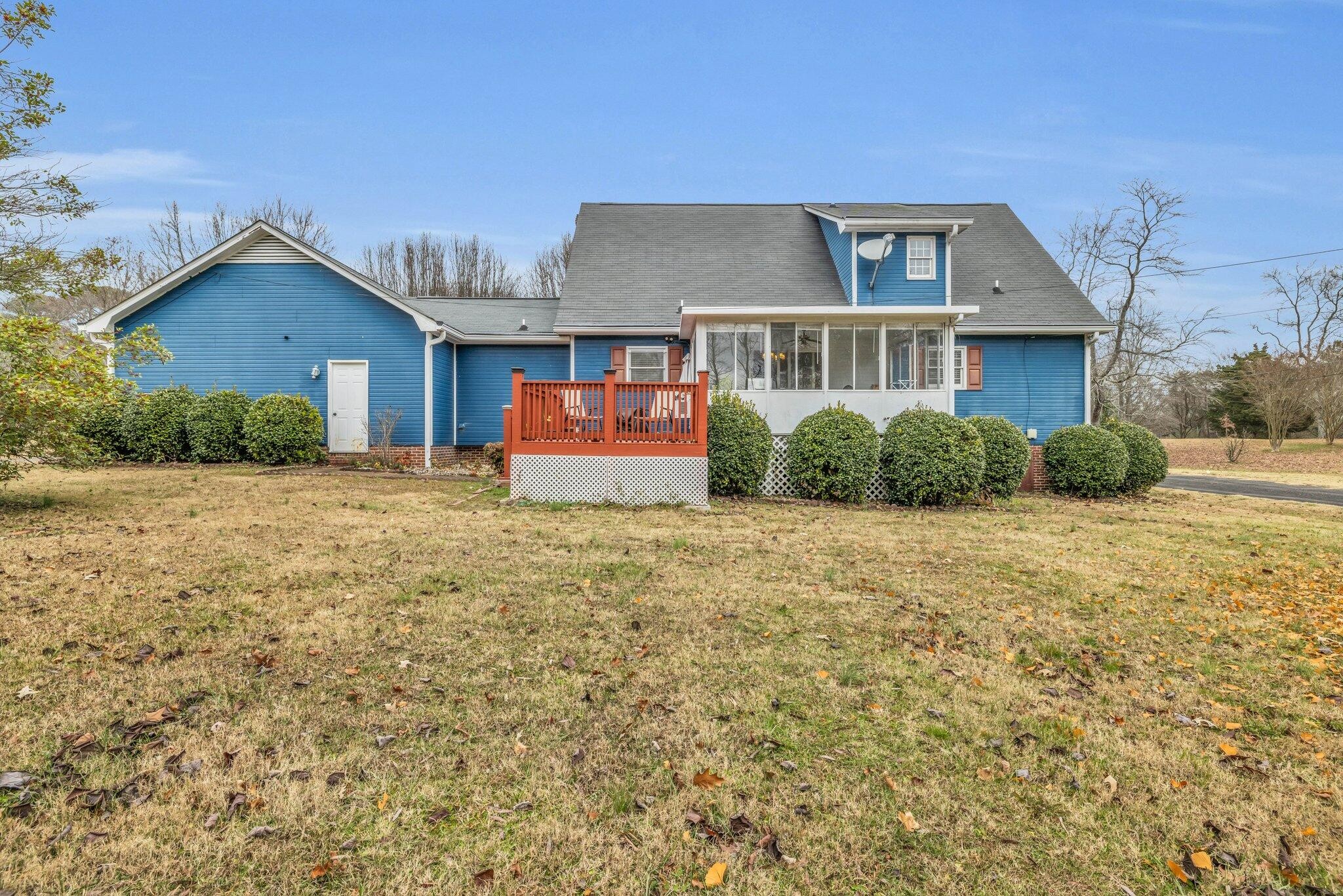 1129 Robin Hood Drive, NW