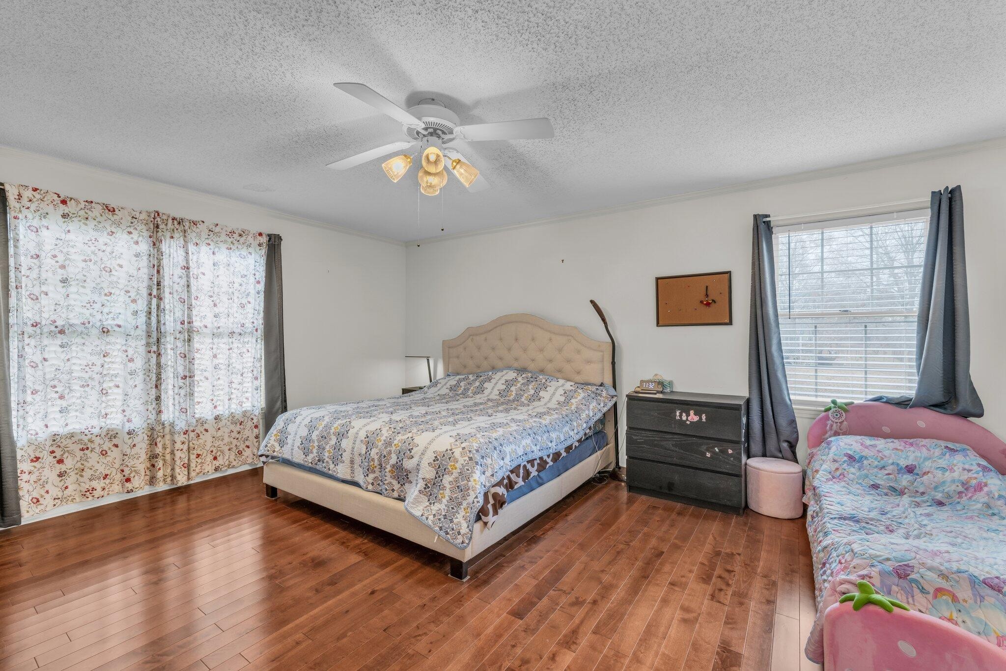 1129 Robin Hood Drive, NW