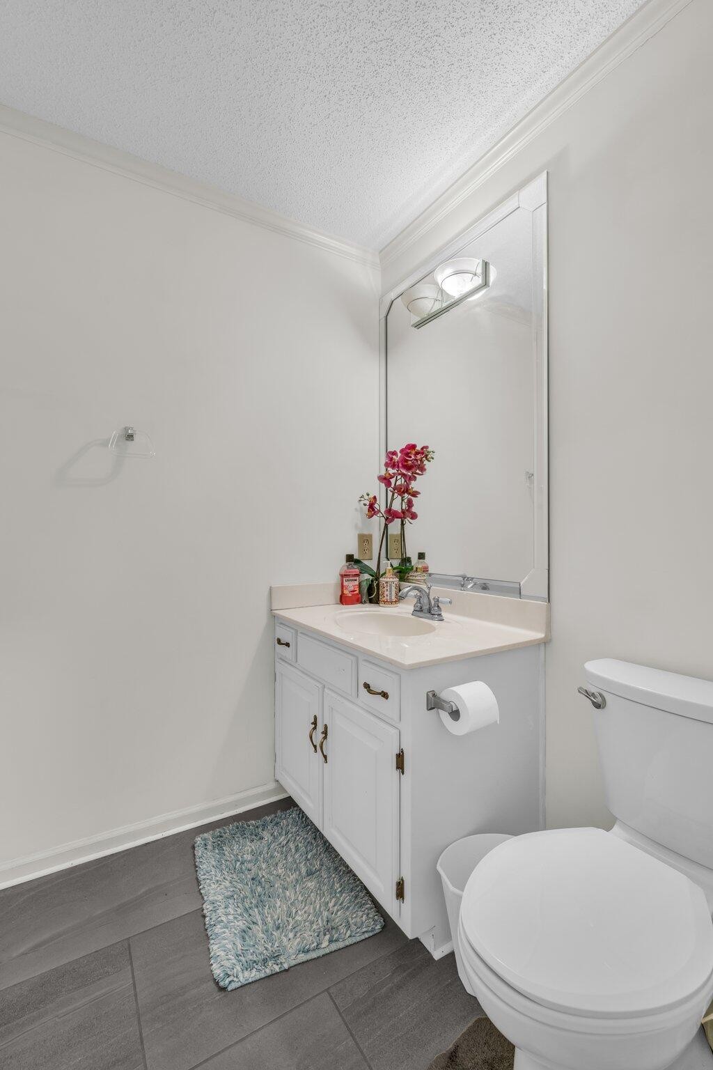 1129 Robin Hood Drive, NW