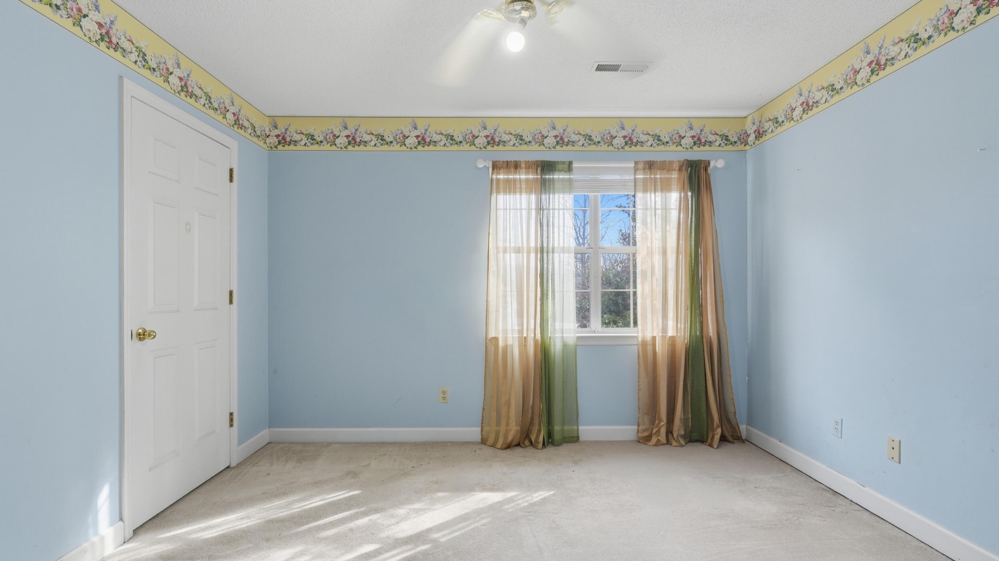 7618 Asherton Lane