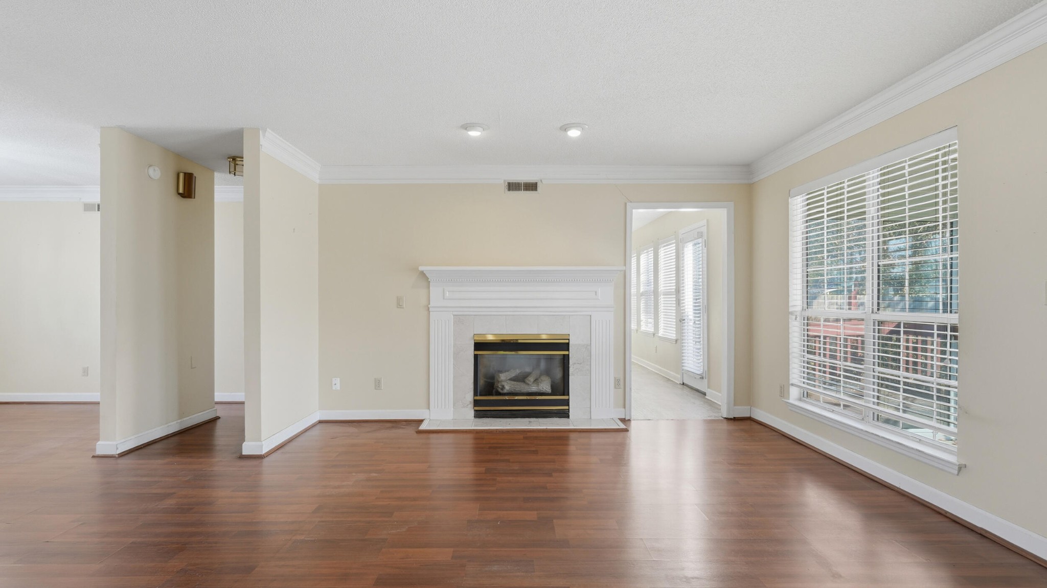 7618 Asherton Lane