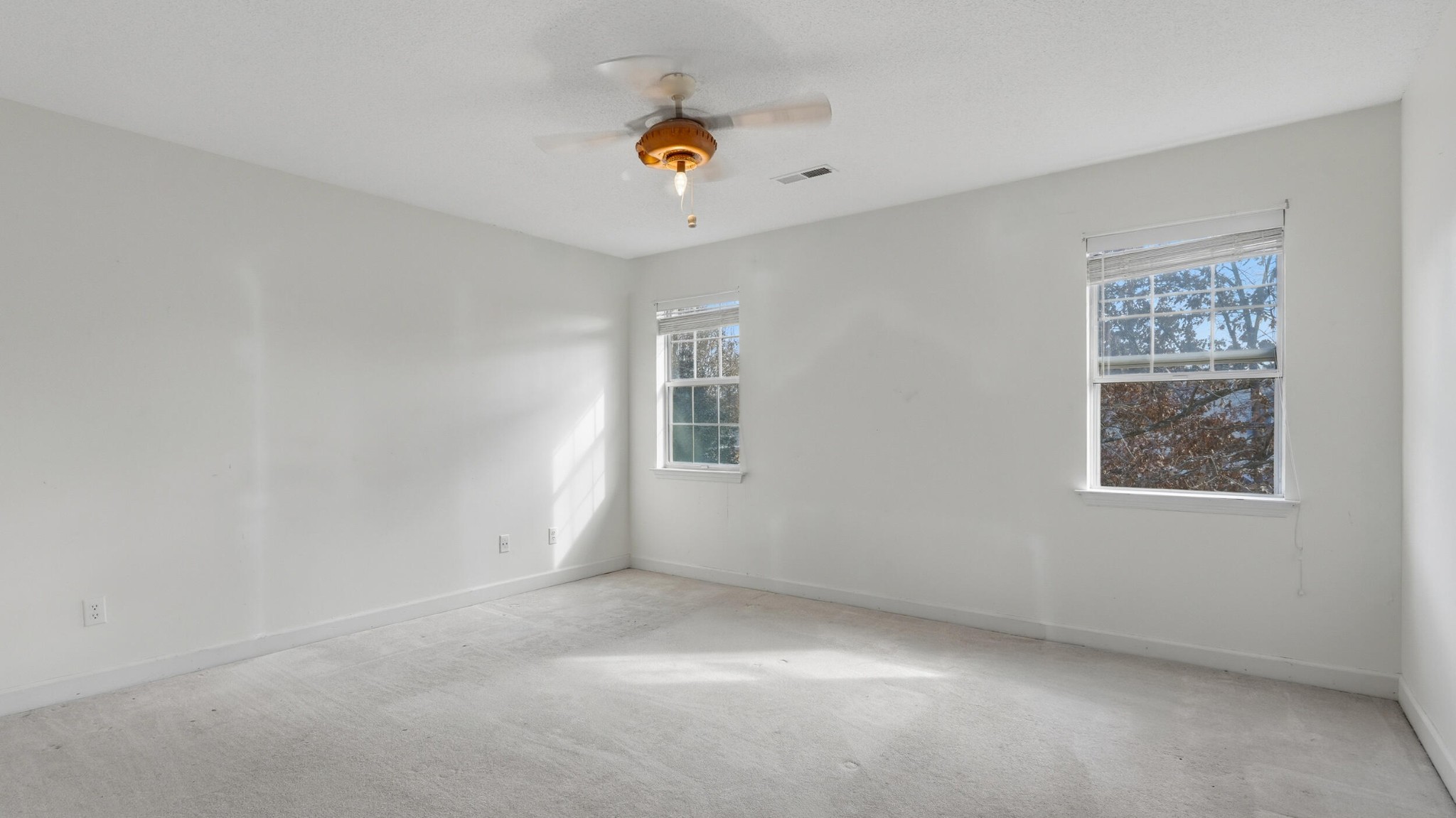 7618 Asherton Lane