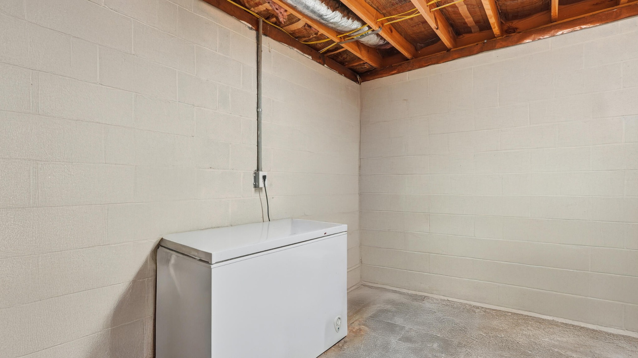 210 Hiwassee Drive, NE