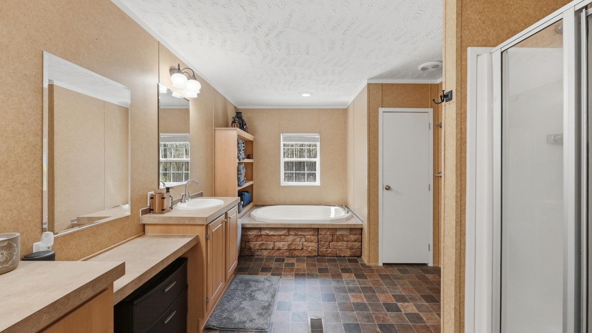 174 Turner Lane, NE