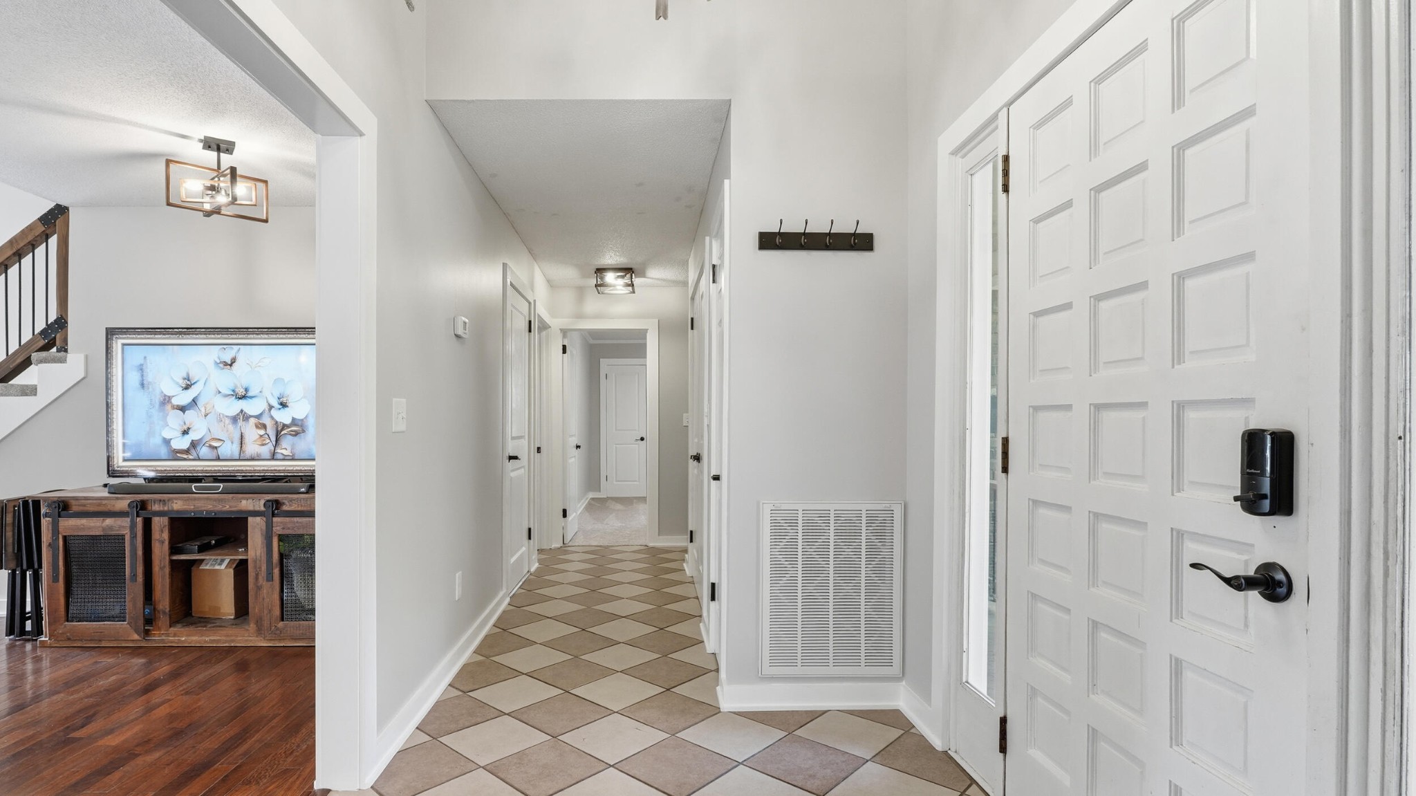 3591 Kings Road