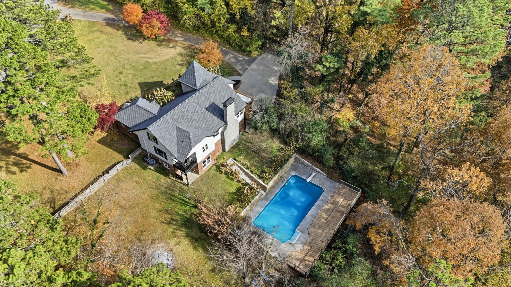 3591 Kings Road