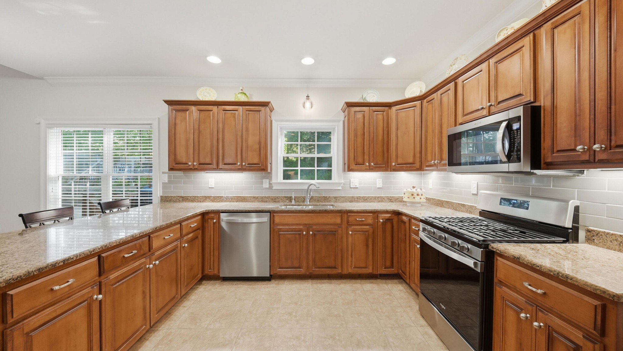 1782 Sterling Point, NW