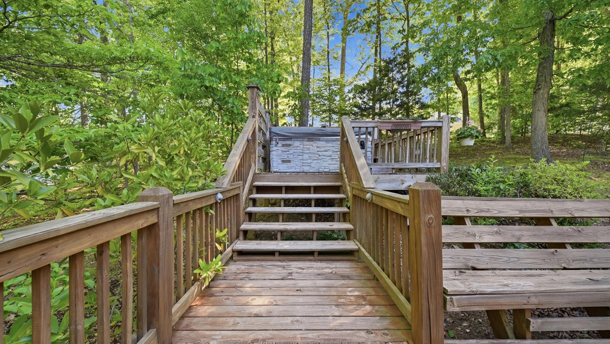 1782 Sterling Point, NW