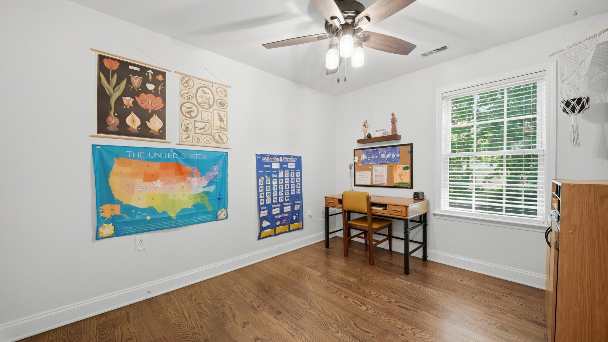 1782 Sterling Point, NW