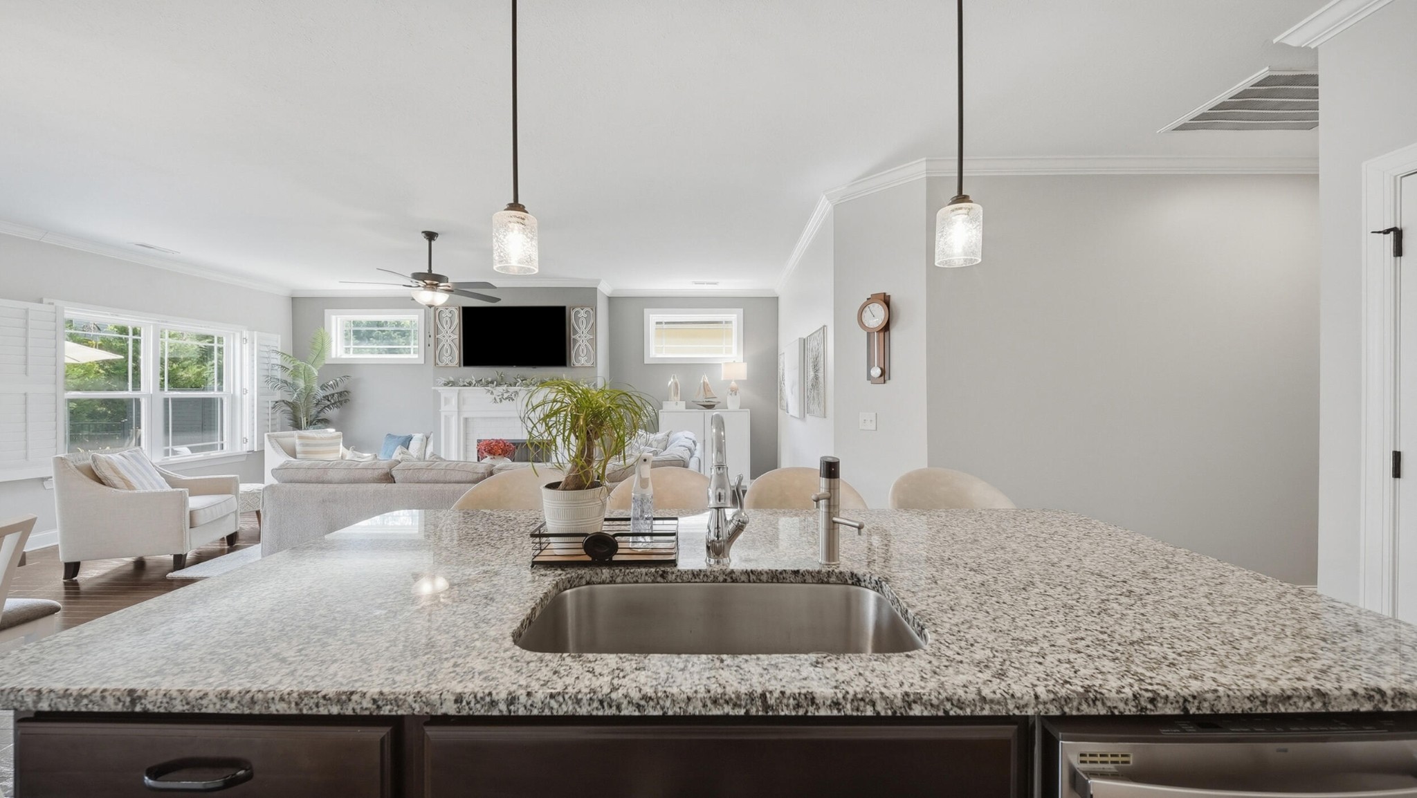5168 Meadowbend Drive, NE