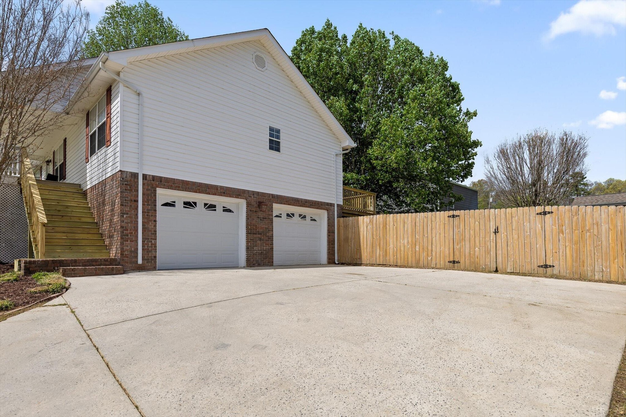 1453 Oldaker View Lane