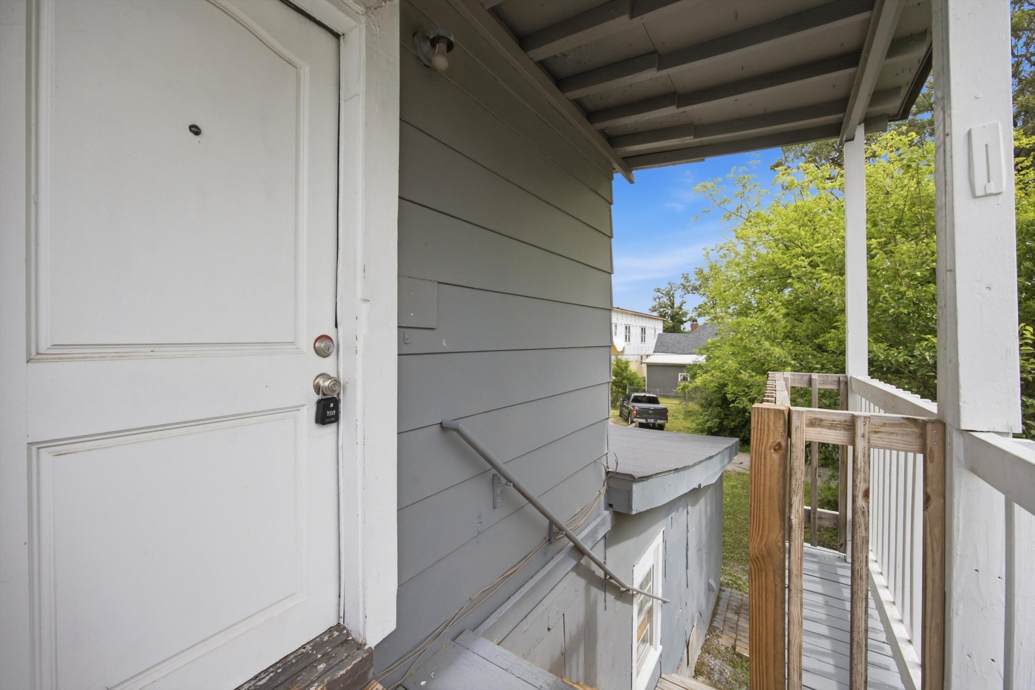2111 Chamberlain Avenue
