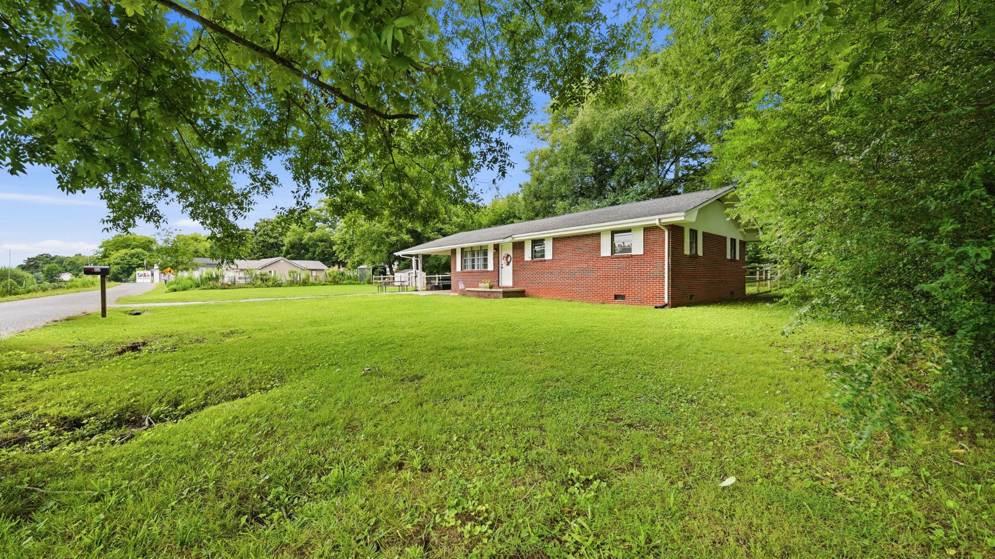 738 County Road