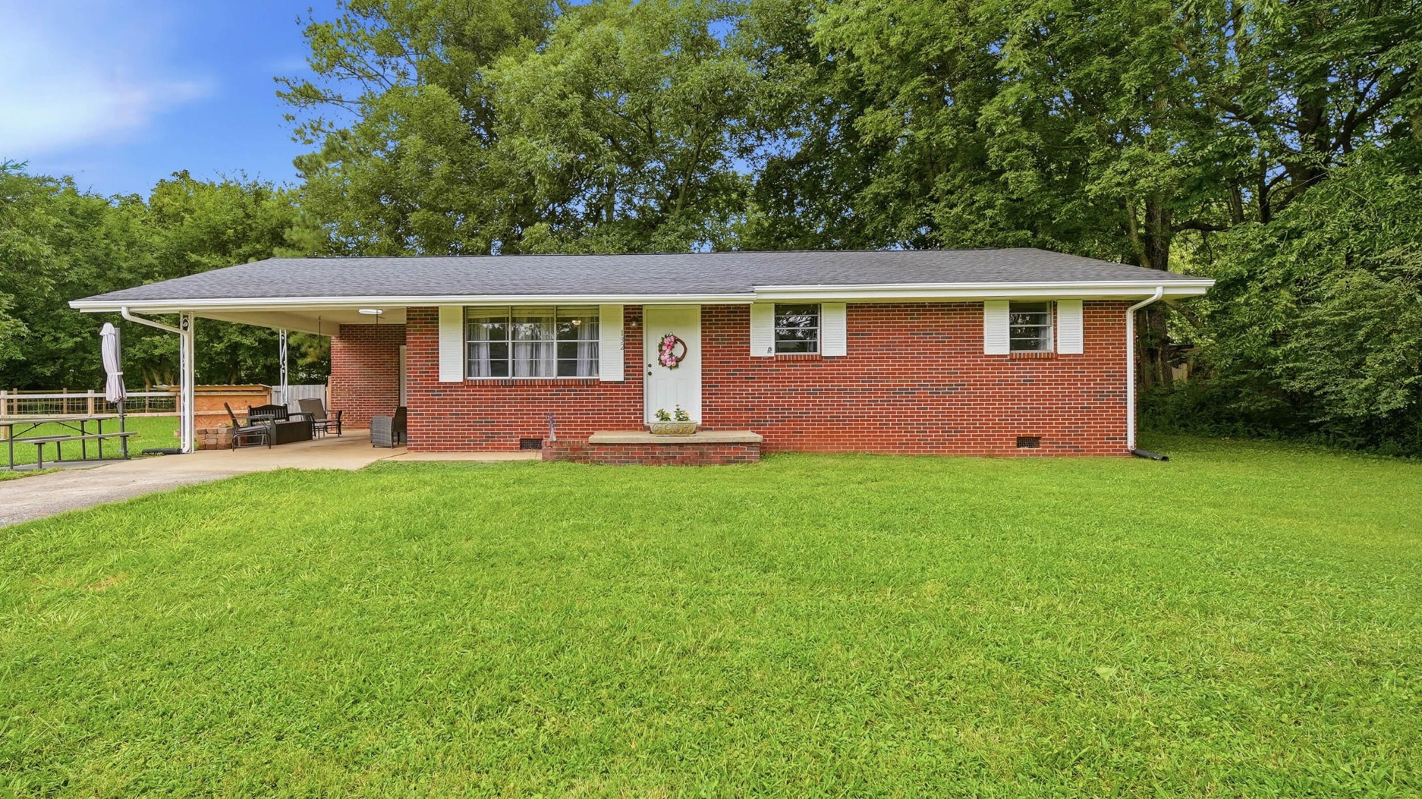 738 County Road