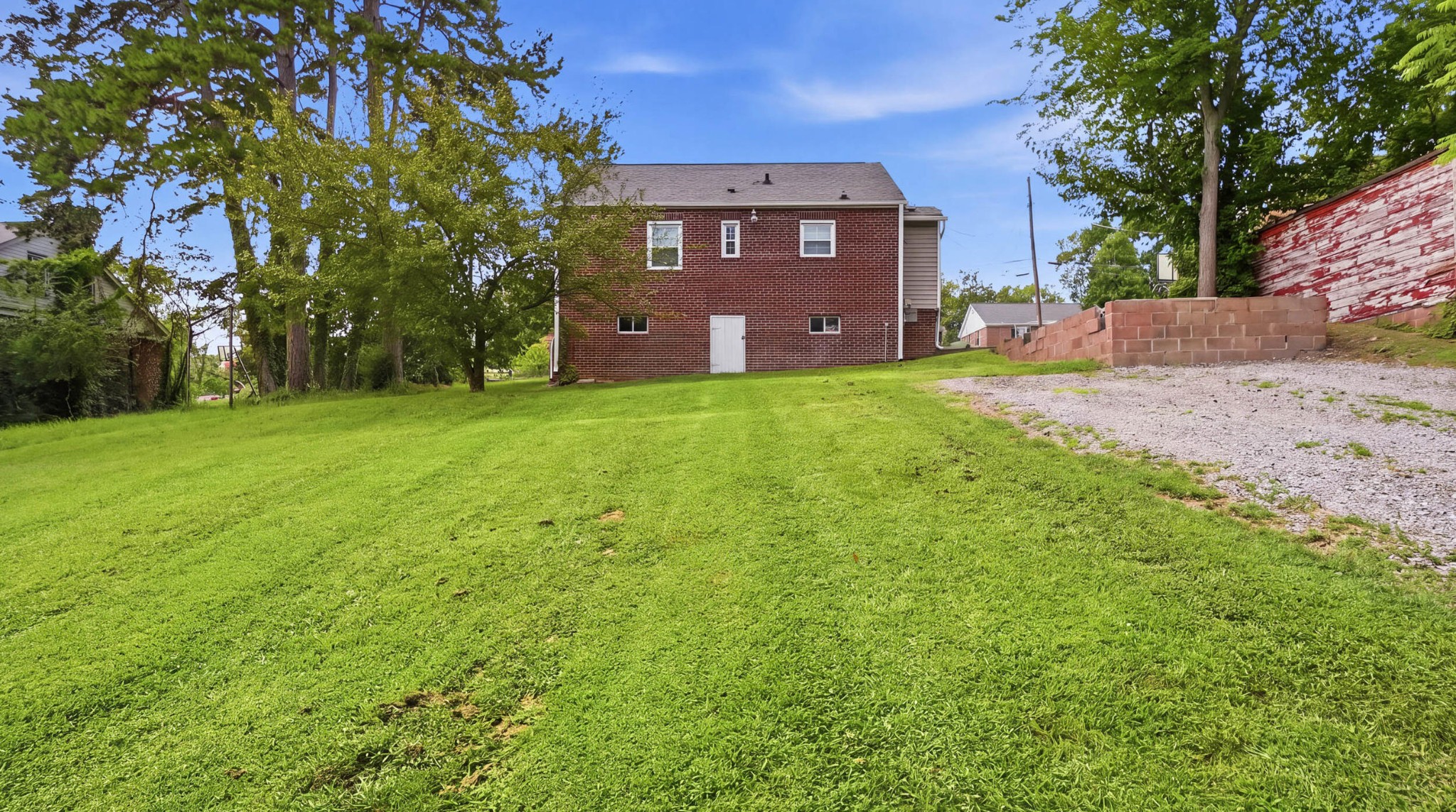 416 Broughton Street