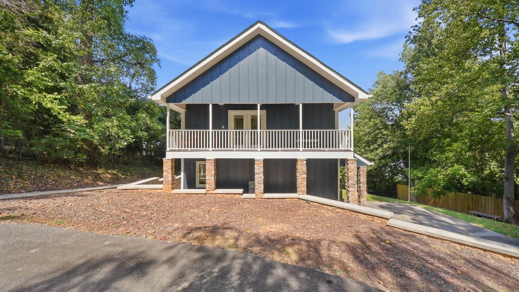 14310 Bluffview Drive