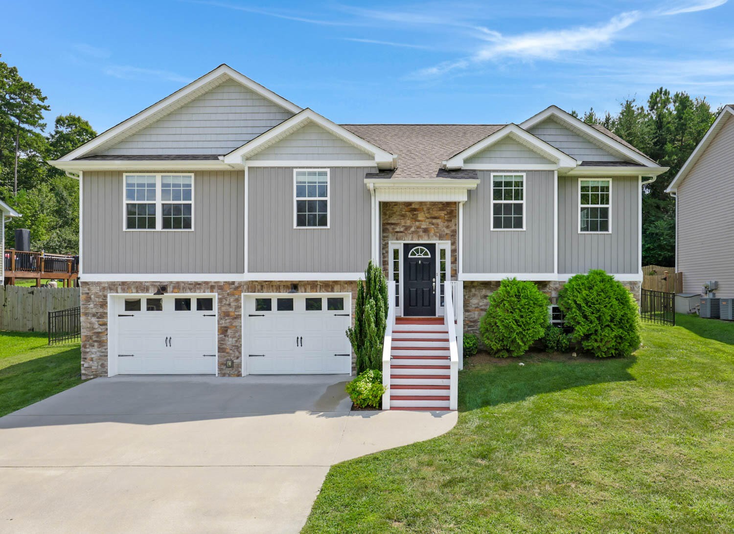 1758 Short Leaf Lane