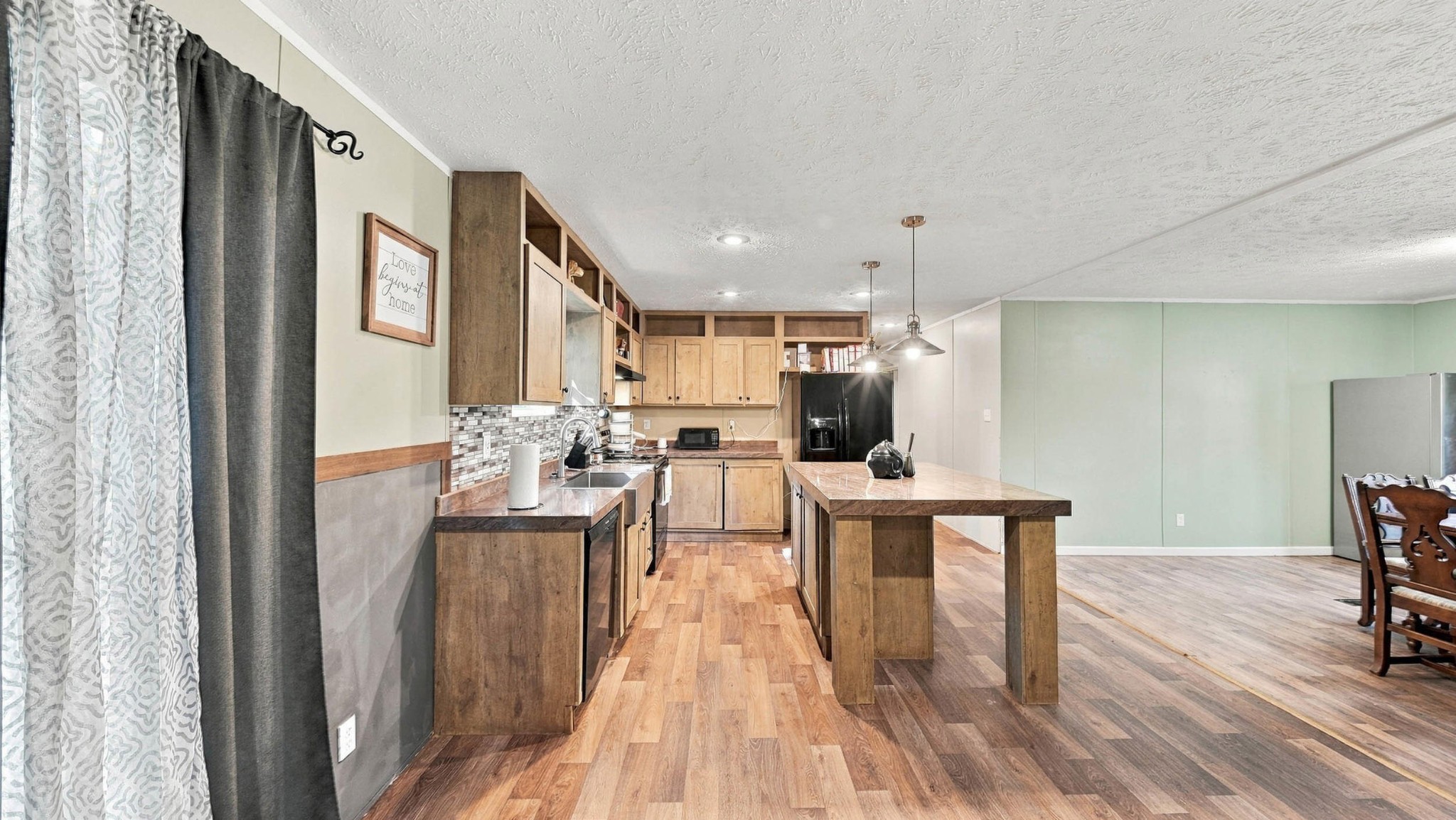 437 Sterling Road