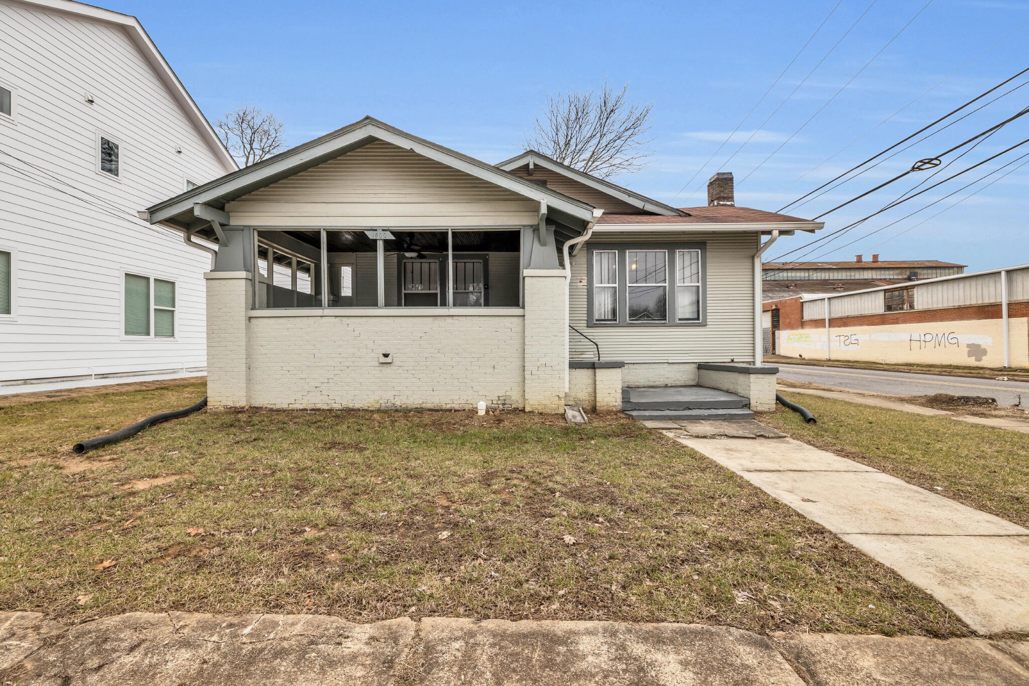 15001502 E 13th Street