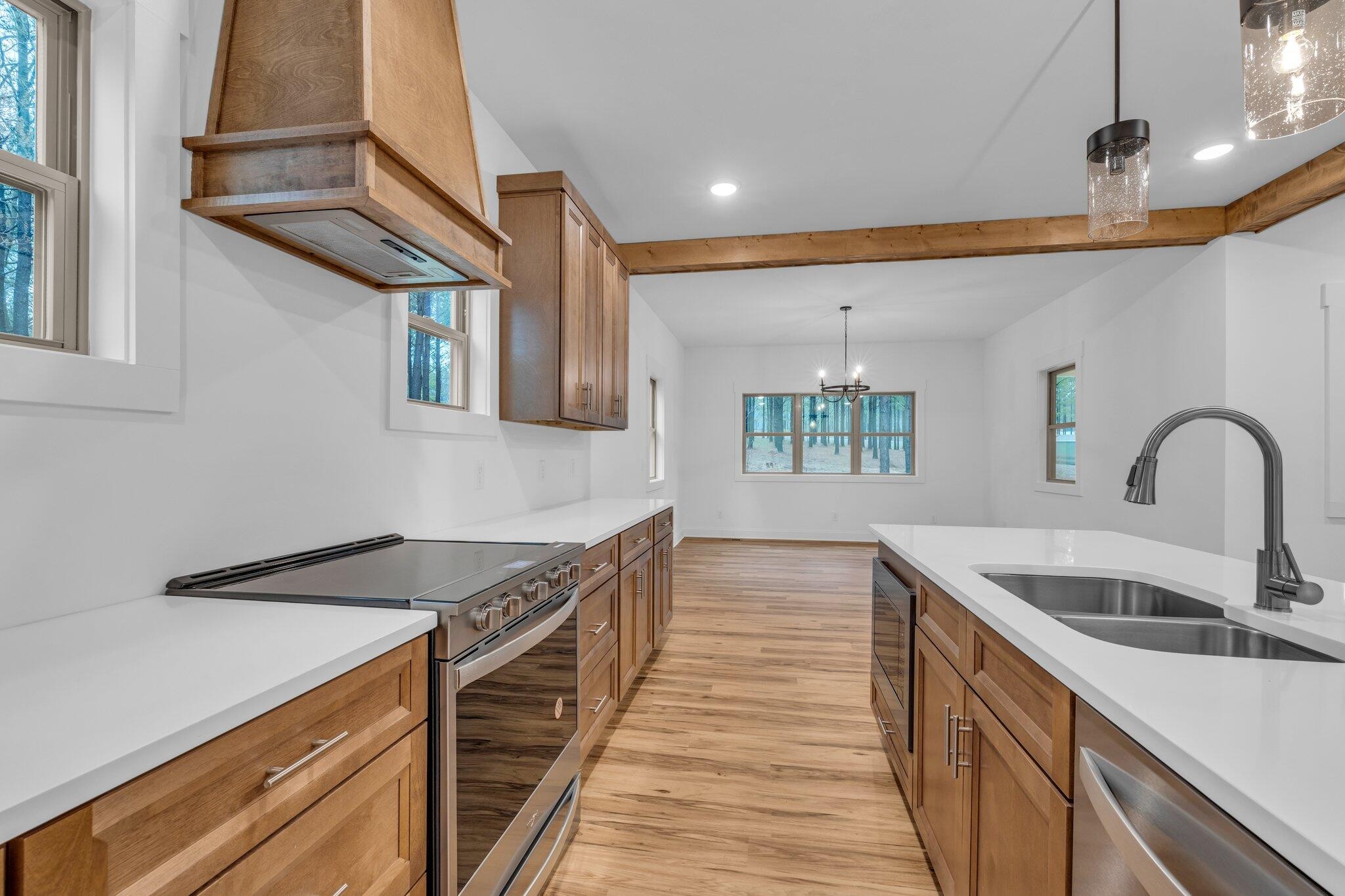 1075 Cumberland Circle